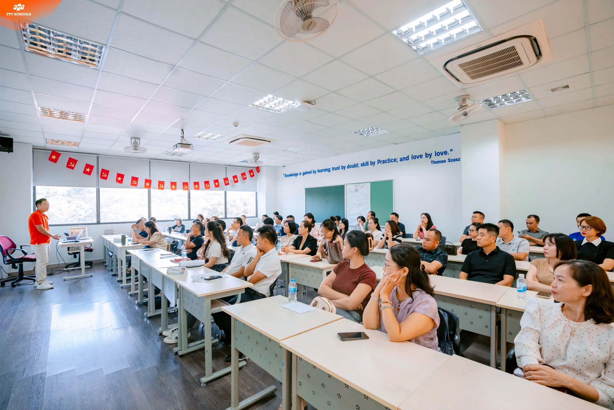 BUỔI HỌP PHỤ HUYNH ĐẦU NĂM: KHỞI ĐẦU CHO MỘT NĂM HỌC GẮN KẾT GIỮA GIA ĐÌNH VÀ NHÀ TRƯỜNG | FPT Schools