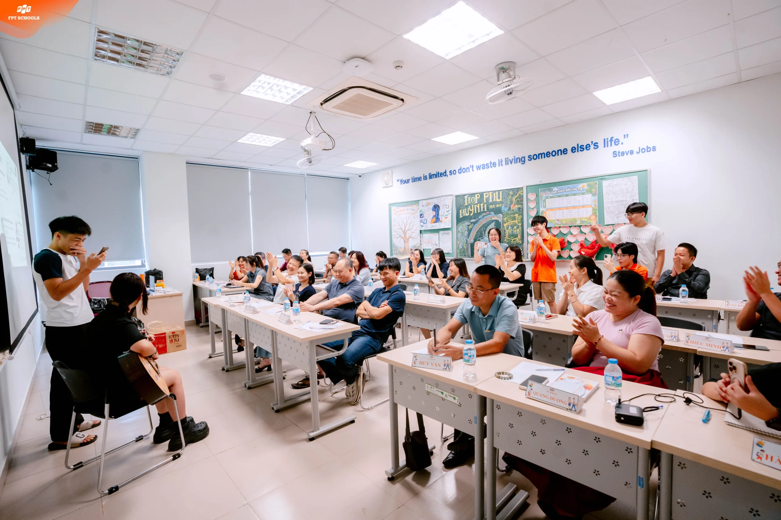 BUỔI HỌP PHỤ HUYNH ĐẦU NĂM: KHỞI ĐẦU CHO MỘT NĂM HỌC GẮN KẾT GIỮA GIA ĐÌNH VÀ NHÀ TRƯỜNG | FPT Schools