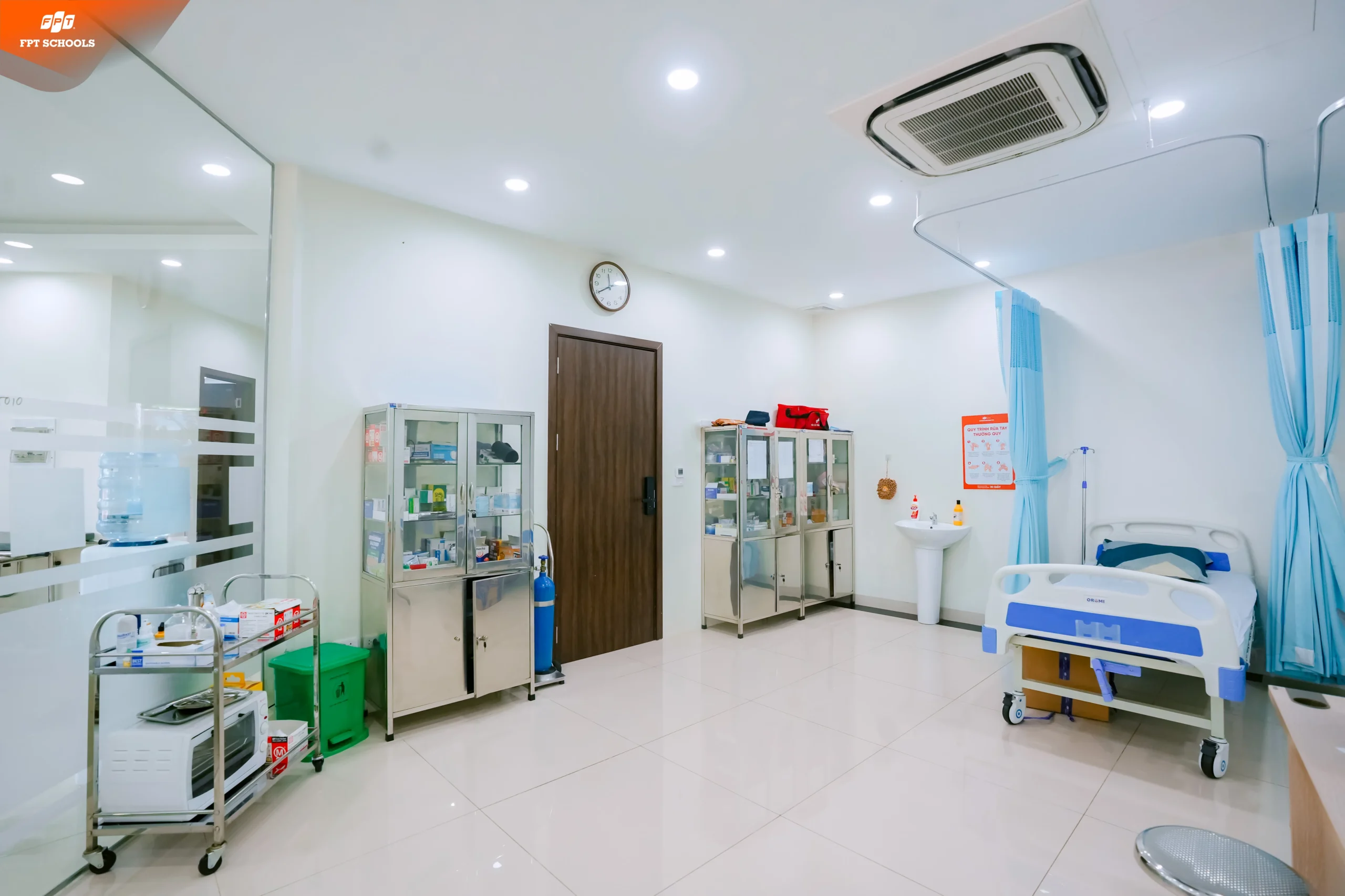 Y TẾ NHÀ TRƯỜNG - FPT Education Y TẾ NHÀ TRƯỜNG | FPT Schools