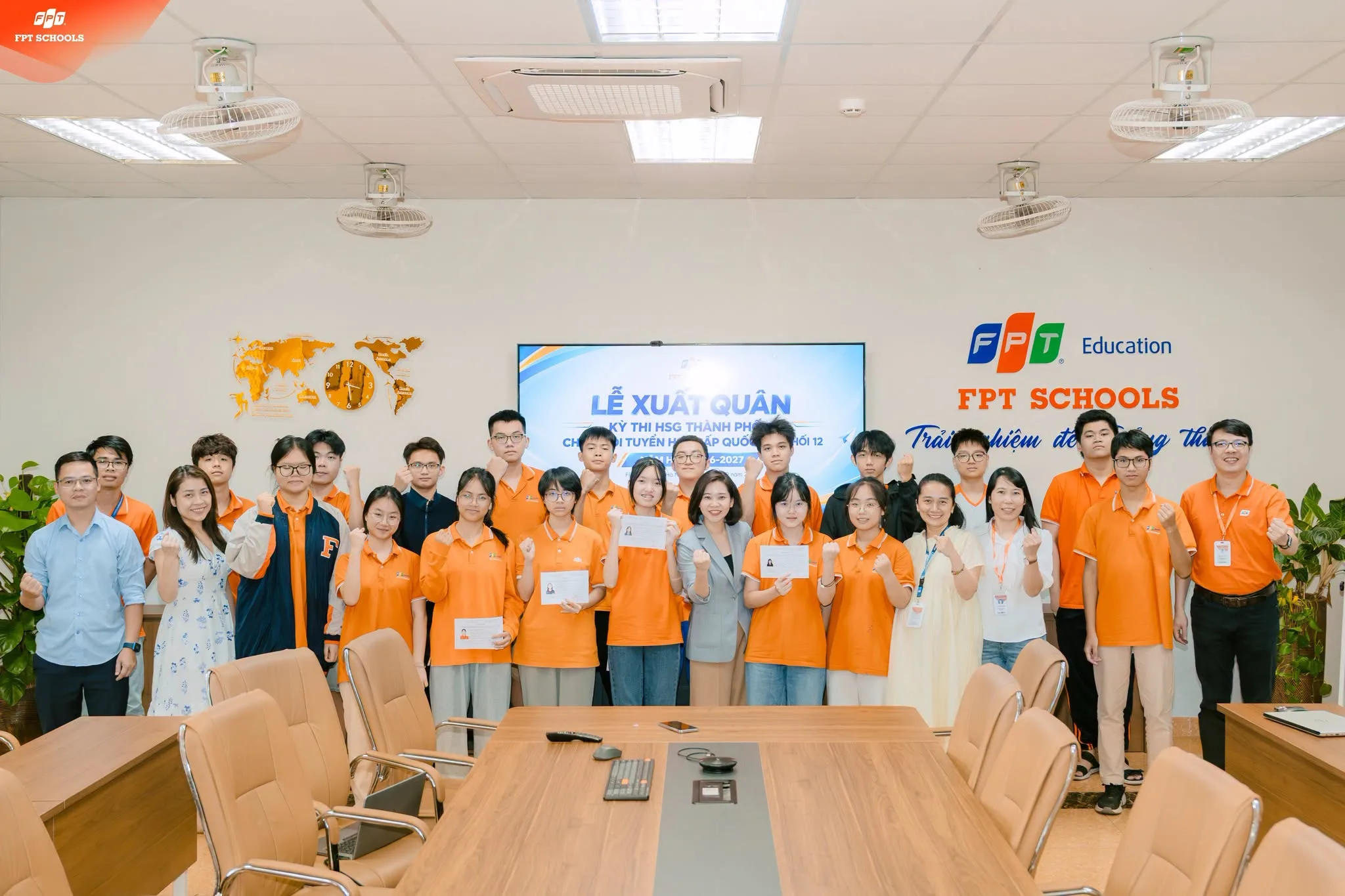 FSchool Tây Hà Nội tiếp lửa đội tuyển trước Kỳ thi học sinh giỏi Thành phố Hà Nội 2026 – 2027 | FPT Schools