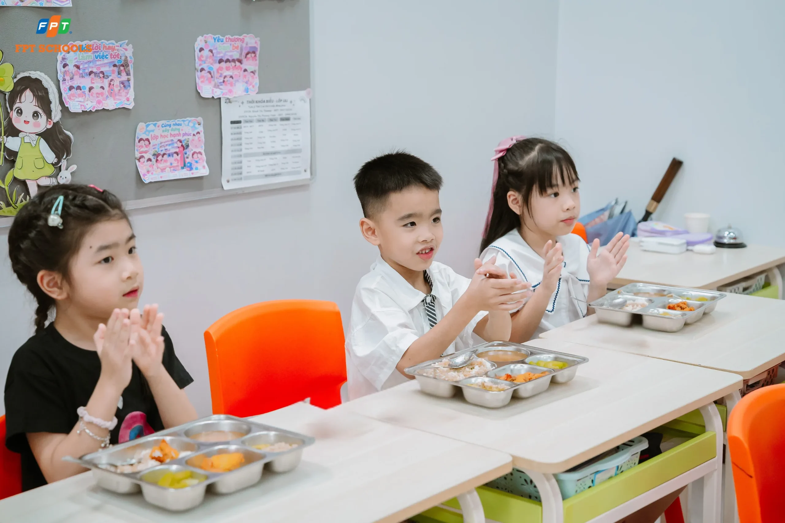Tập đoàn OurHome Hàn Quốc trực tiếp kiểm tra chất lượng bếp ăn bán trú tại FPT School Hà Nam | FPT Schools