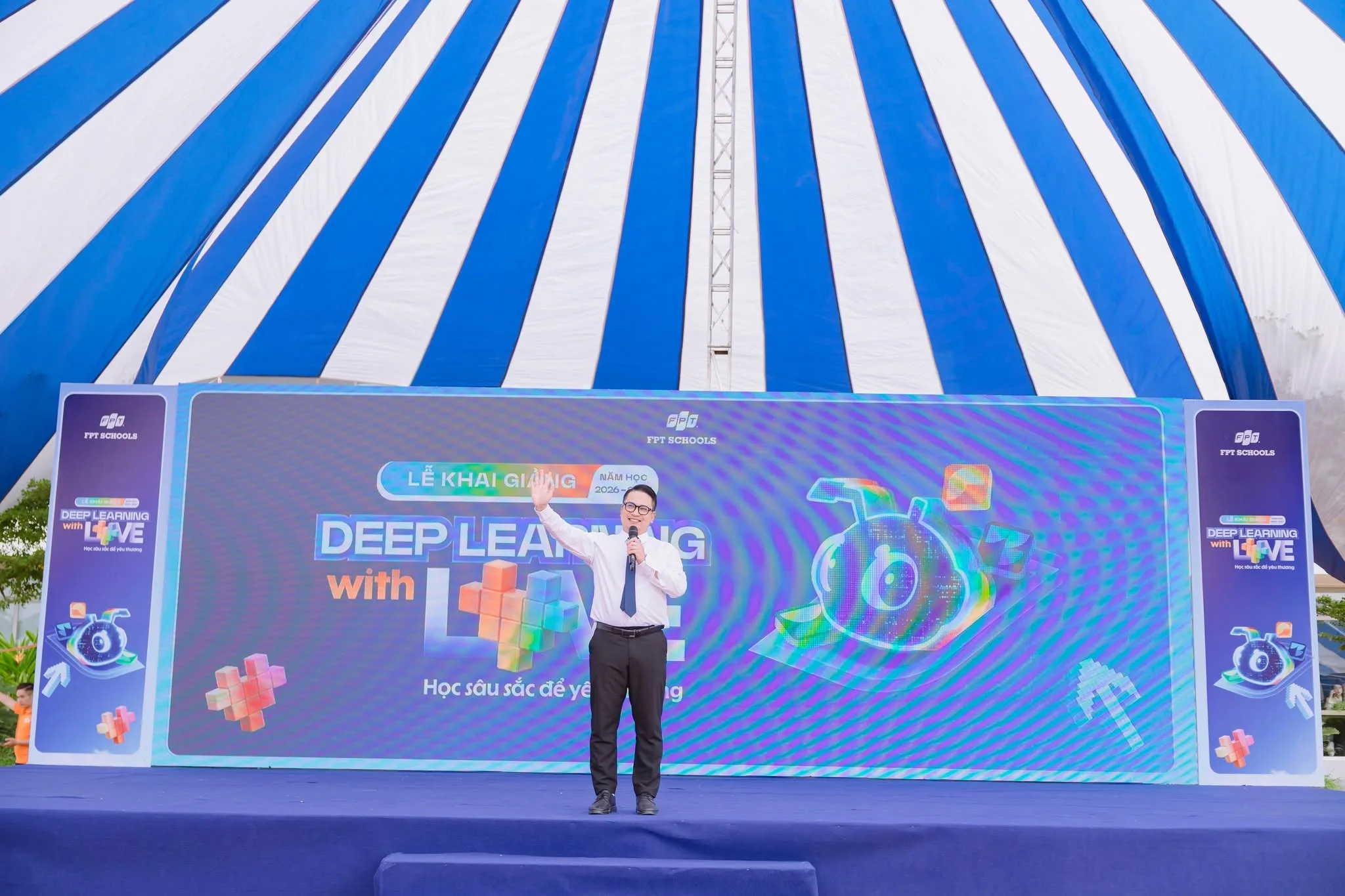 Thầy: Vũ Mạnh Tuấn - Giám đốc điều hành FPT School Hà Nam tại Lễ Khai giảng năm học 2026–2027
