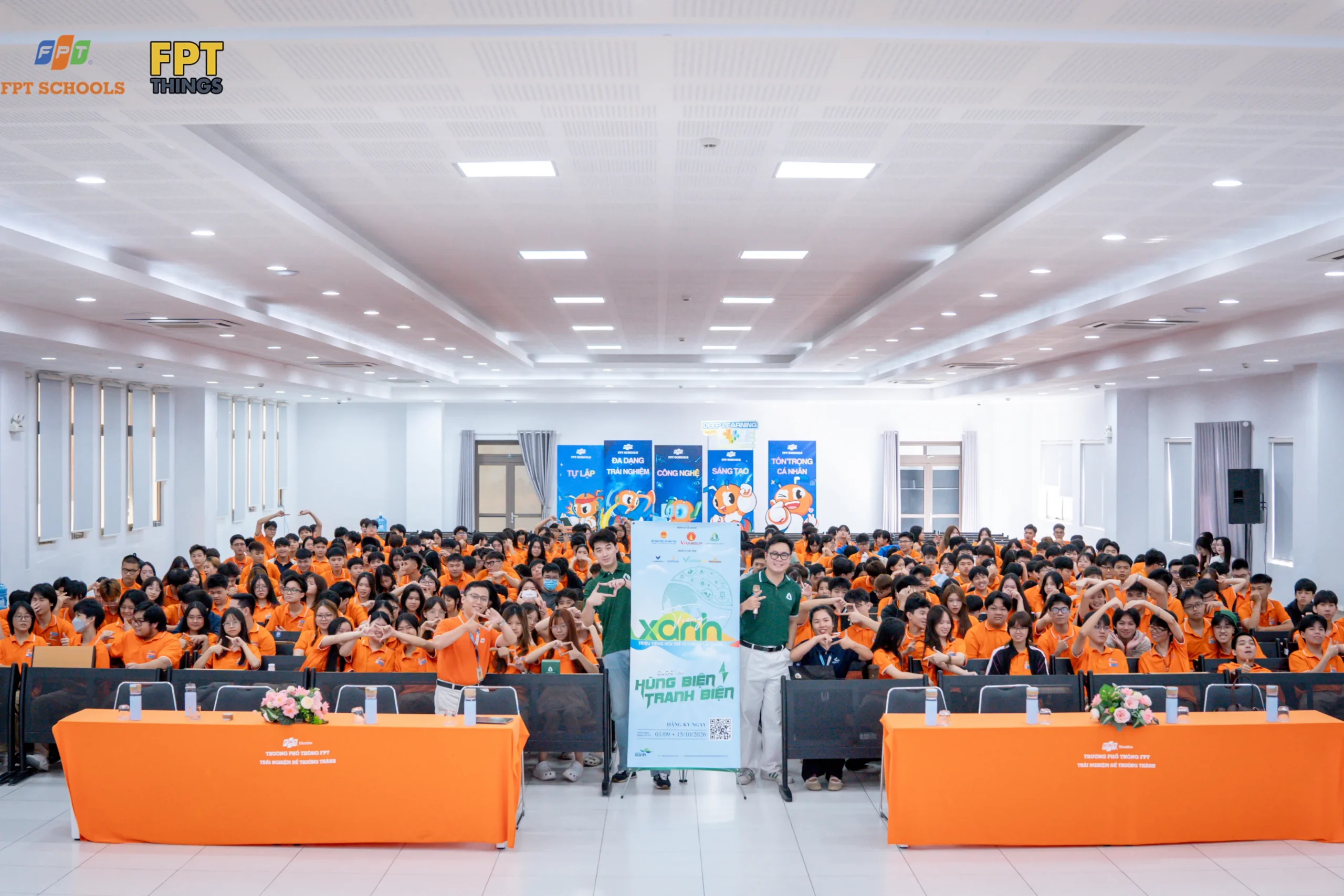 FSCHOOLERS HÀO HỨNG TRỞ LẠI VỚI CUỘC THI TIẾNG NÓI XANH, SẴN SÀNG “BẮT SÓNG” MÙA THI MỚI | FPT Schools