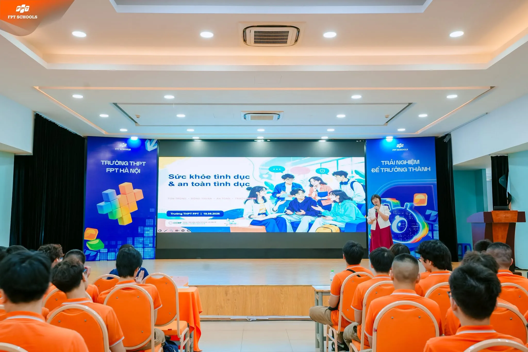 WORKSHOP “SỨC KHỎE & AN TOÀN TÌNH DỤC”: GIÚP FSCHOOLERS HIỂU ĐÚNG, CHỦ ĐỘNG BẢO VỆ BẢN THÂN | FPT Schools