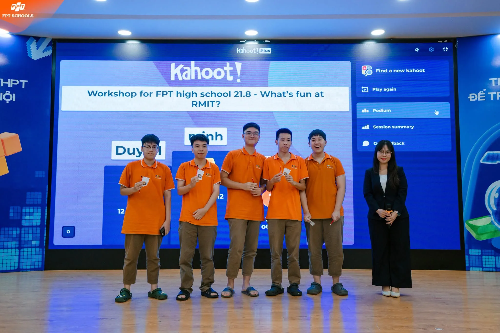 FSCHOOLERS KHỐI 12 HỌC CÁCH THỂ HIỆN BẢN THÂN TẠI HỘI THẢO “LÀM CHỦ CẢM XÚC, LÀM CHỦ SÂN KHẤU” | FPT Schools