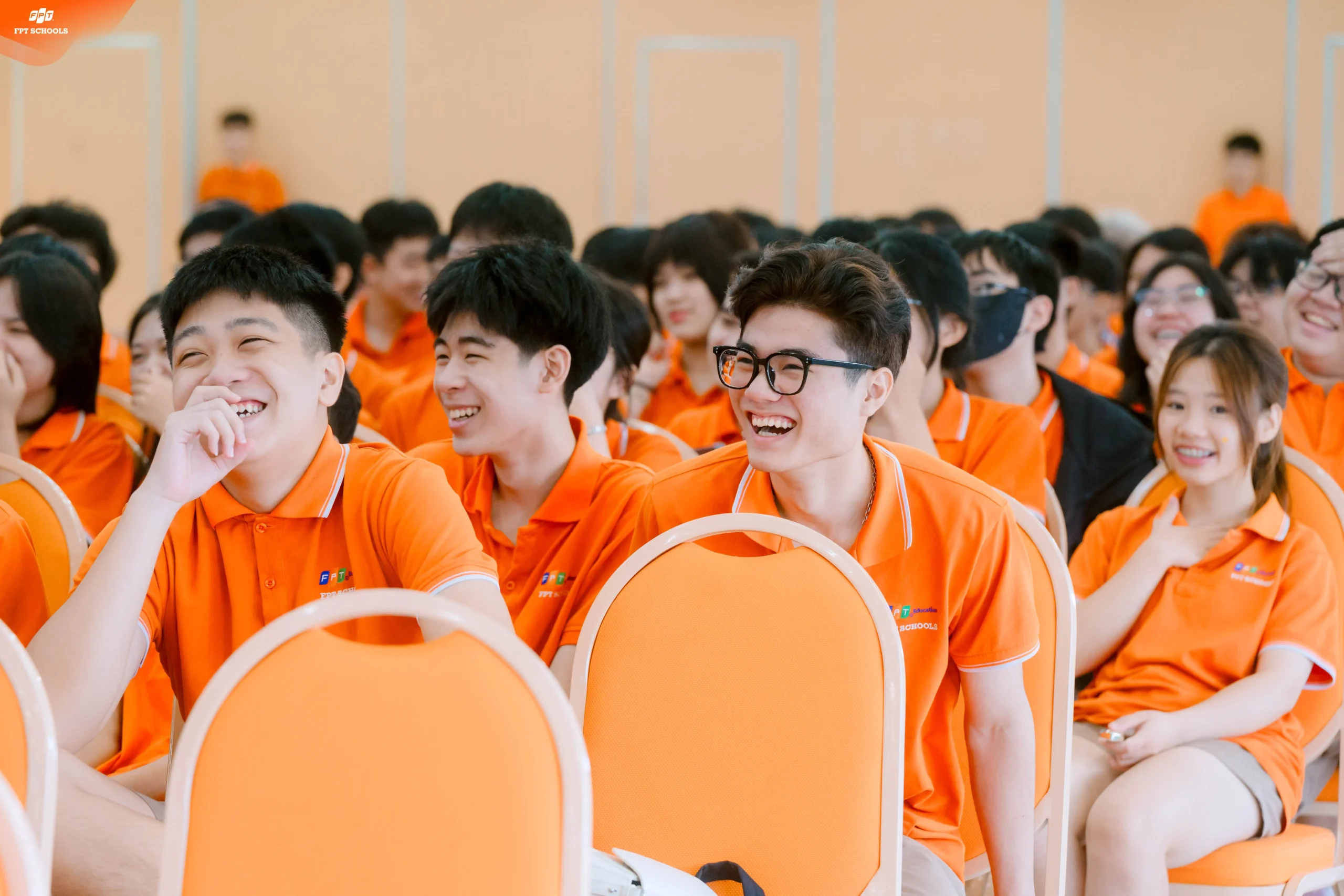 SÔI NỔI CHUỖI HOẠT ĐỘNG HƯỚNG NGHIỆP DÀNH CHO FSCHOOLERS - FPT Education SÔI NỔI CHUỖI HOẠT ĐỘNG HƯỚNG NGHIỆP DÀNH CHO FSCHOOLERS | FPT Schools