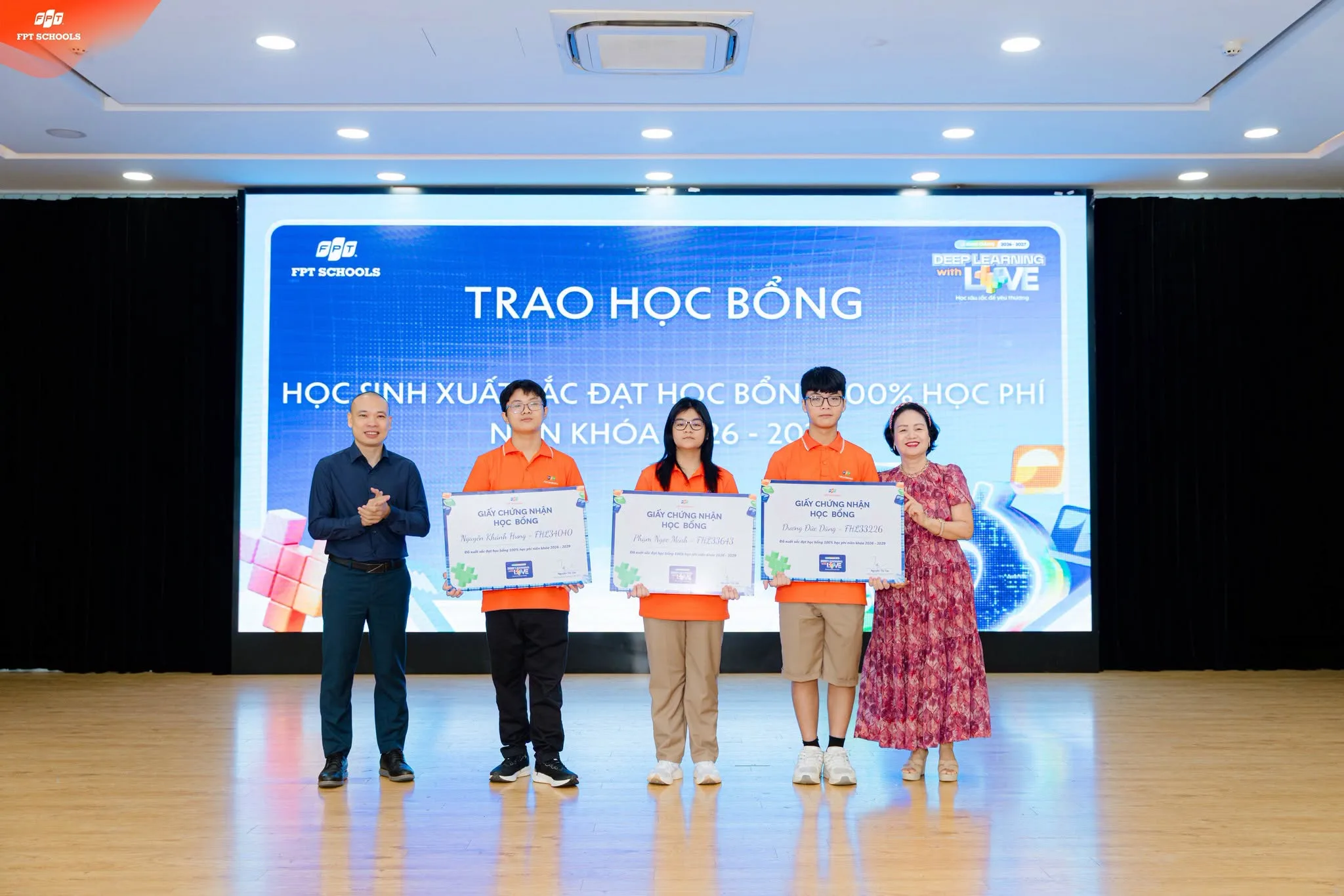 LỄ KHAI GIẢNG NĂM HỌC 2026 - 2027: TRƯỜNG THPT FPT SẴN SÀNG CHO HÀNH TRÌNH MỚI | FPT Schools