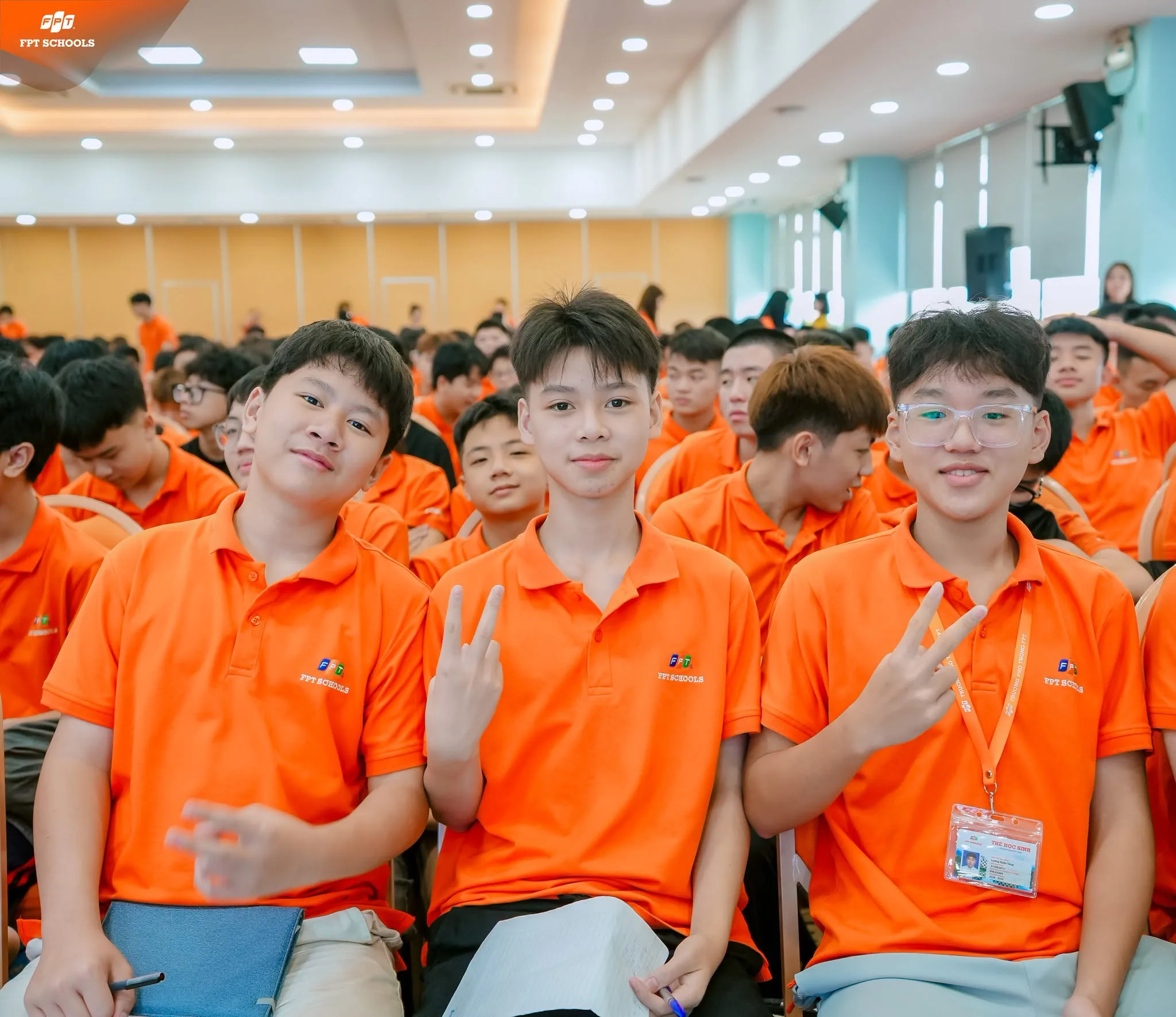 XÂY DỰNG CHIẾN LƯỢC HỌC TẬP, FSCHOOLERS KHÓA 14 LÀM CHỦ CÔNG CỤ AI TRONG THỜI ĐẠI MỚI - FPT Education XÂY DỰNG CHIẾN LƯỢC HỌC TẬP, FSCHOOLERS KHÓA 14 LÀM CHỦ CÔNG CỤ AI TRONG THỜI ĐẠI MỚI | FPT Schools