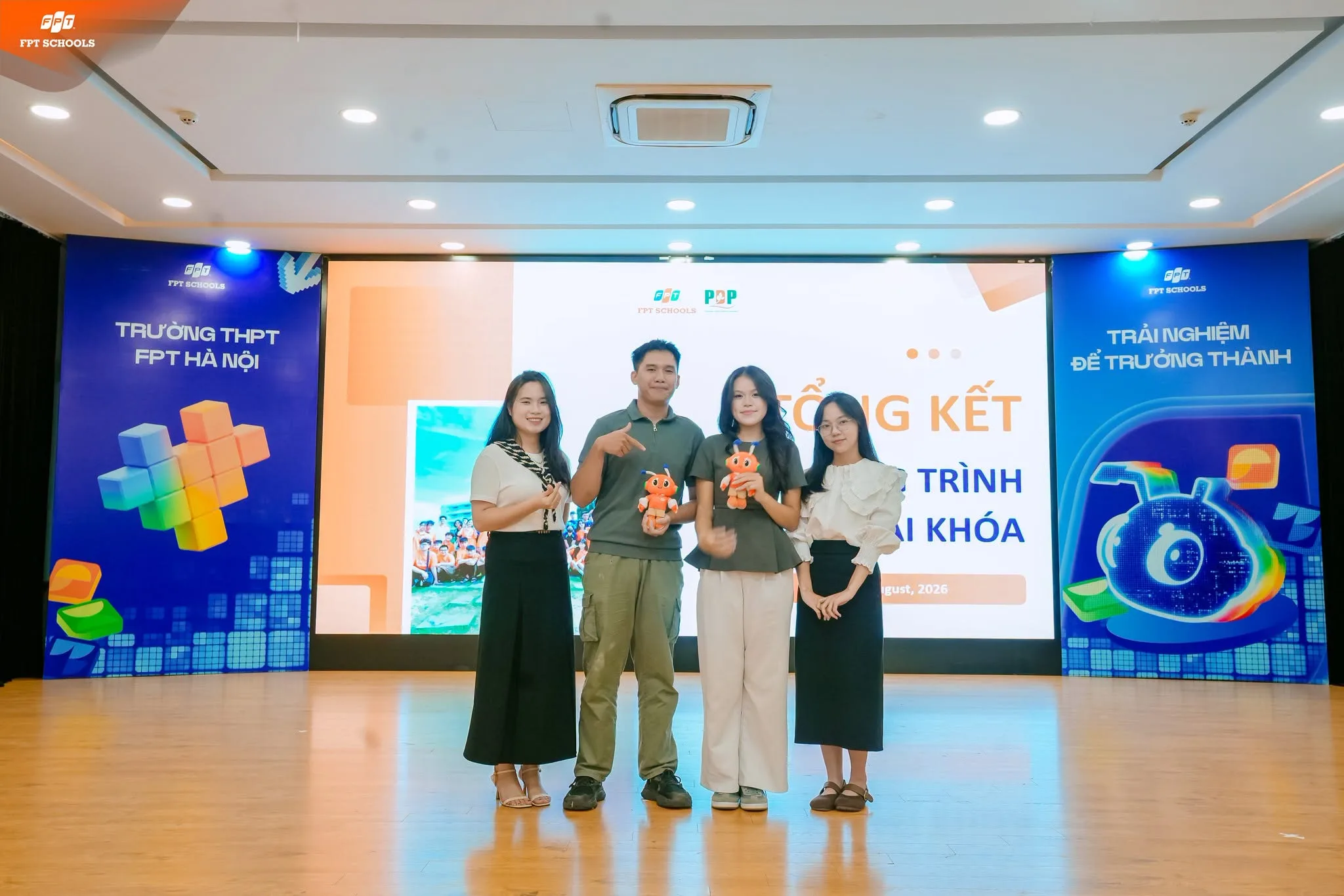 CÙNG TÂN BINH KHÓA 14 “BỎ TÚI” KINH NGHIỆM CHINH PHỤC CHUỖI SỰ KIỆN TẠI FSCHOOL HÒA LẠC | FPT Schools