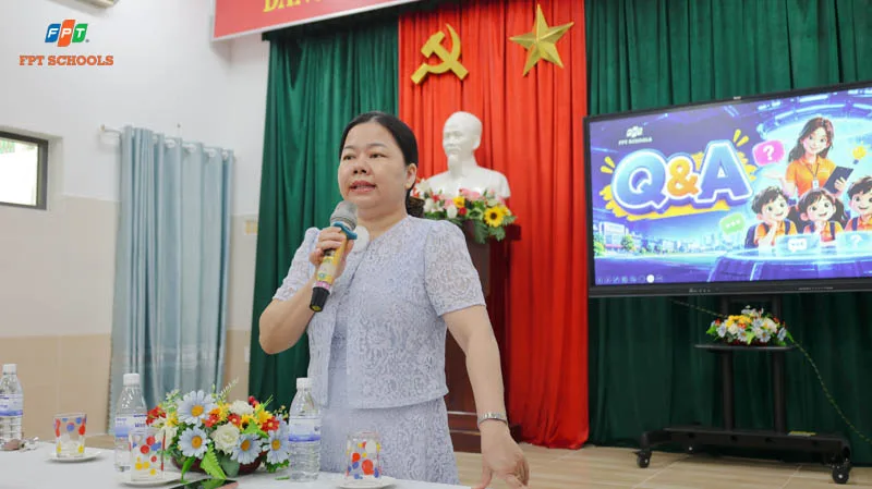 FPT School 1,2 Đà Nẵng tập huấn và chia sẻ nghiệp vụ quản sinh tiểu học tại Trường Tiểu học Phù Đổng | FPT Schools