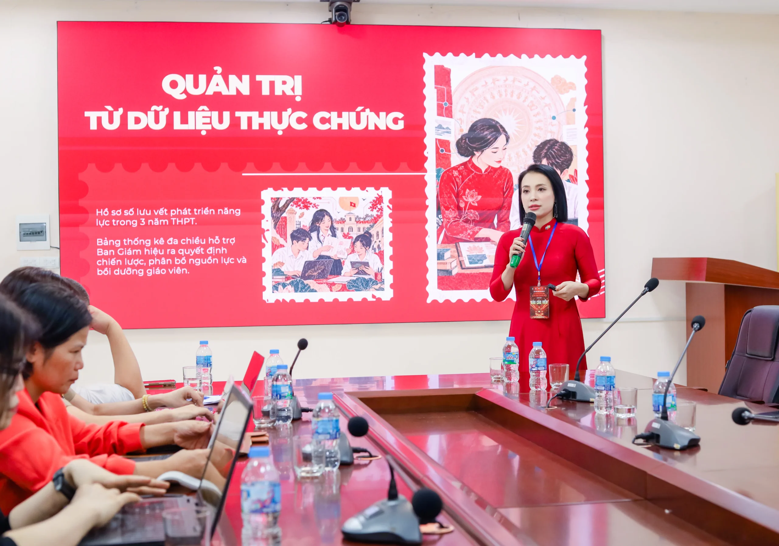 Lãnh đạo FPT Schools chia sẻ giải pháp ứng dụng AI đo năng lực số cho học sinh tại Hội thảo AI4EDU | FPT Schools