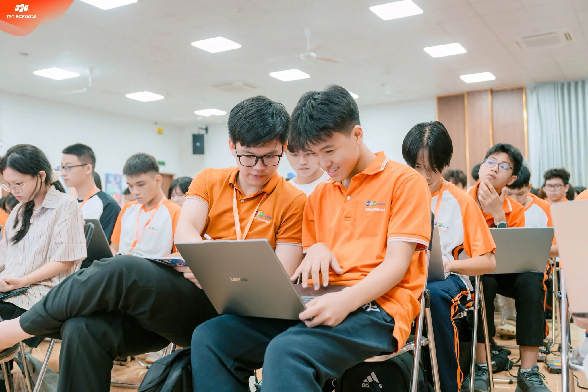 FSchoolers được hướng dẫn xây dựng mục tiêu và theo dõi quá trình phát triển cá nhân theo từng giai đoạn nhờ La bàn PDP