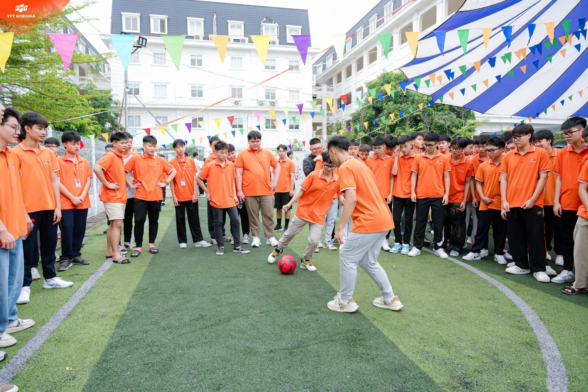 TAHANO ANT CHALLENGE mang đến những thử thách đòi hỏi tinh thần phối hợp và sự đồng hành giữa các FSchoolers.