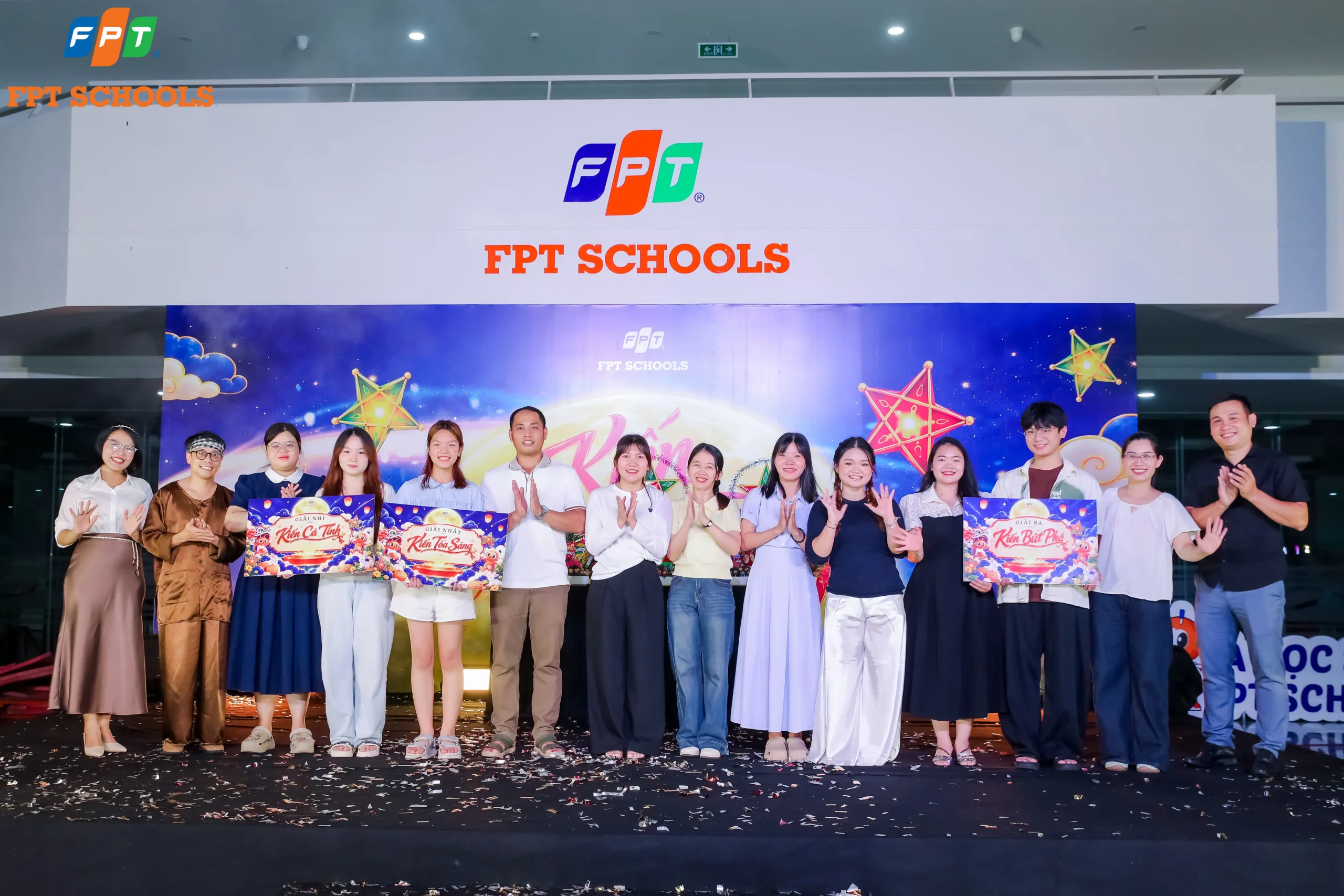 Ba Nhà F P T trong đêm hội Kiến Trông Trăng 2026