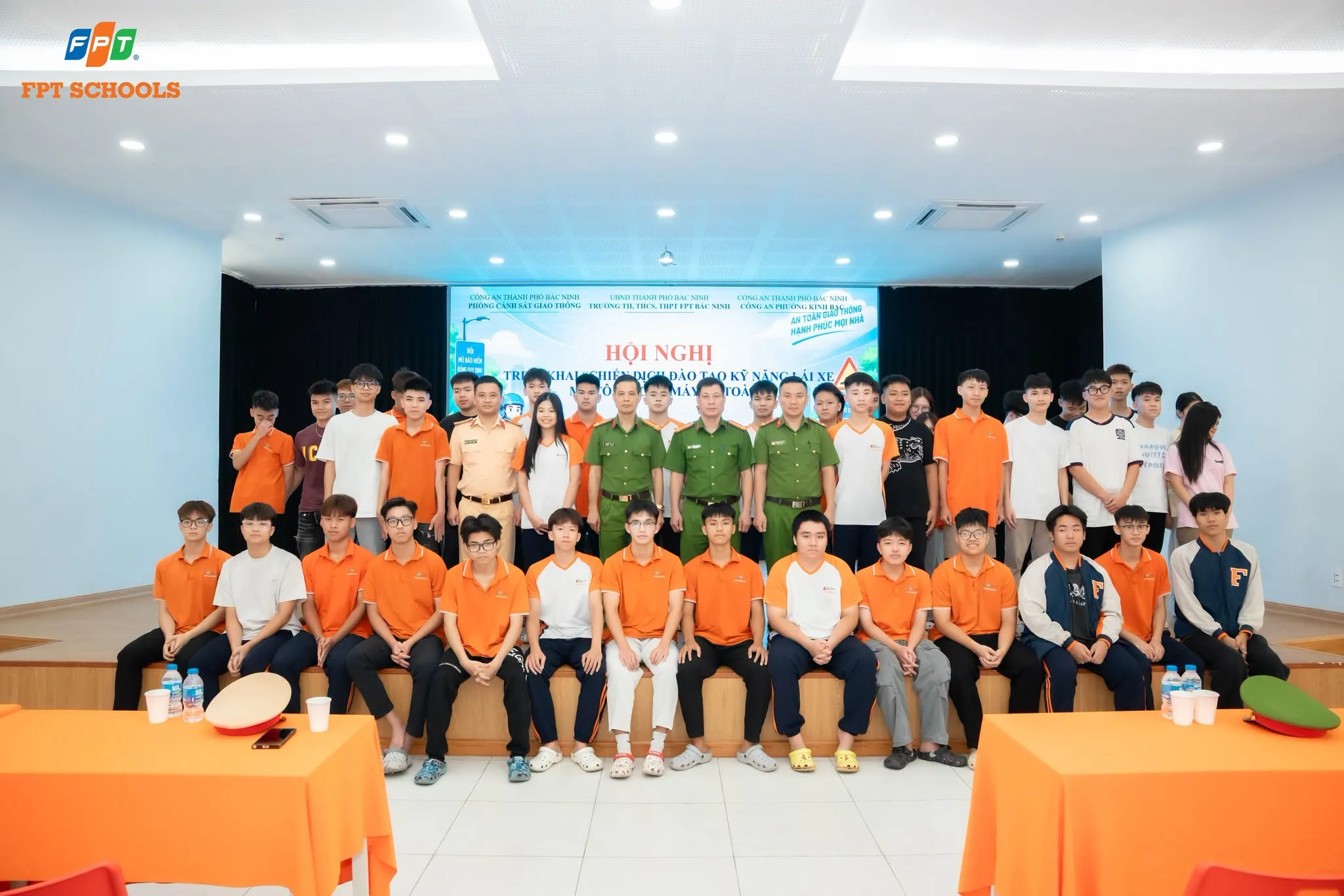 Học sinh FPT School Bắc Ninh nâng cao ý thức an toàn giao thông – Rèn luyện kỹ năng lái xe an toàn | FPT Schools
