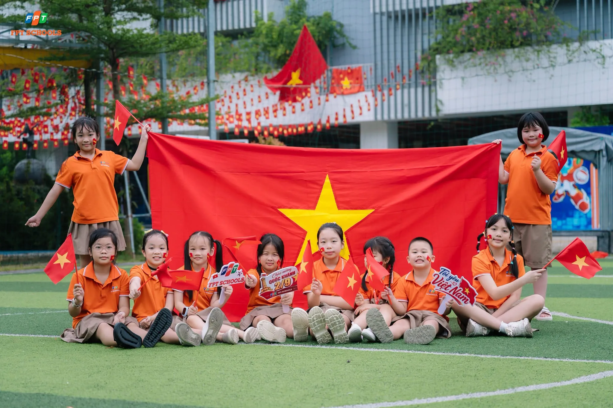 Chào mừng 81 năm Quốc khánh nước Cộng hòa xã hội chủ nghĩa Việt Nam 2/9 | FPT Schools