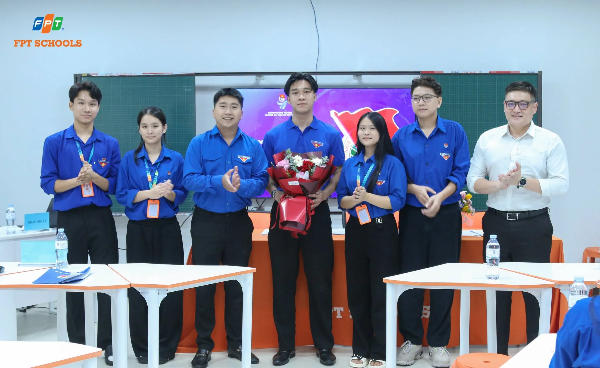 Các đồng chí được bầu vào Ban chấp hành Đoàn.