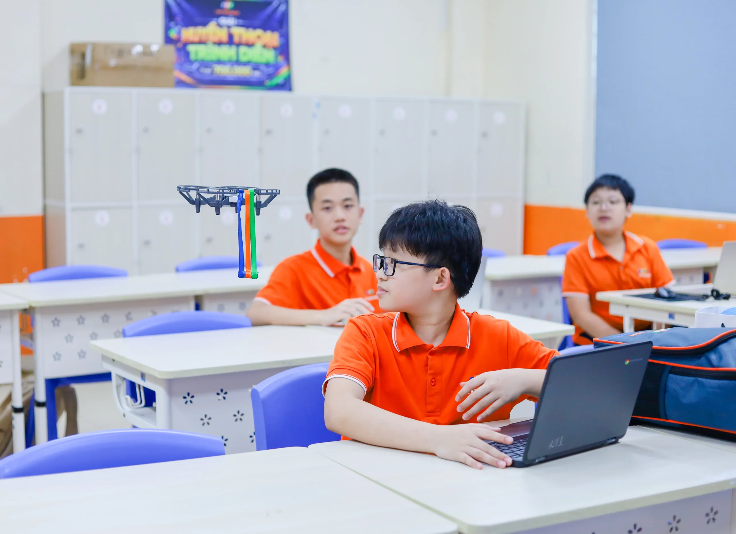 Drone cất cánh trong lớp học FPT Schools: Lộ trình bài bản từ năm học 2026–2027 | FPT Schools