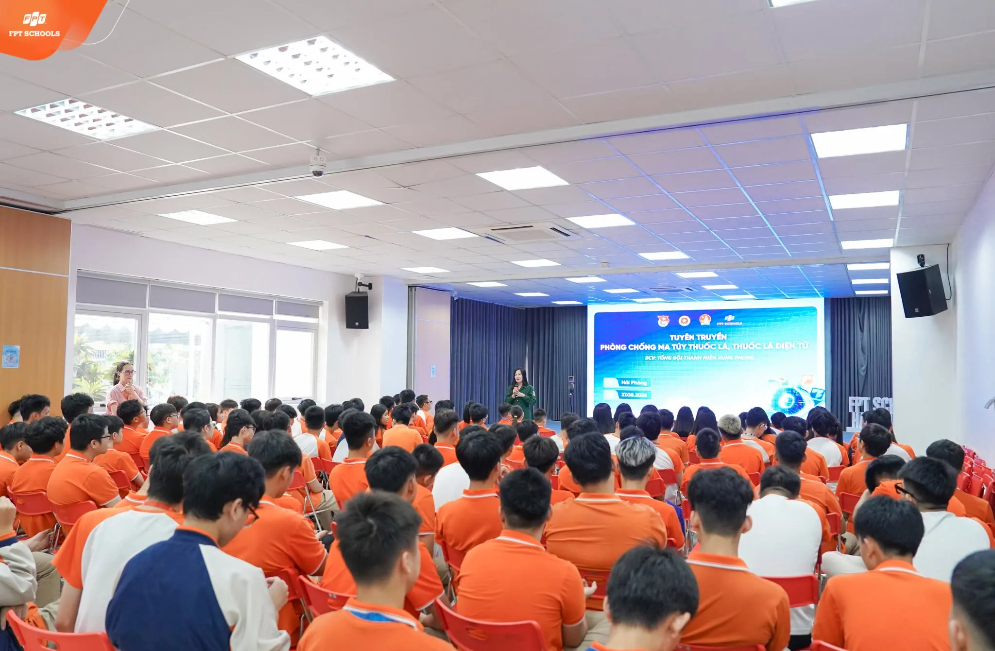 Học sinh FPT School Hải Phòng chủ động phòng chống ma túy học đường - FPT Education Toàn bộ học sinh FPT School Hải Phòng tham gia buổi tuyên truyền phòng chống ma tuý học đường và thuốc lá điện tử