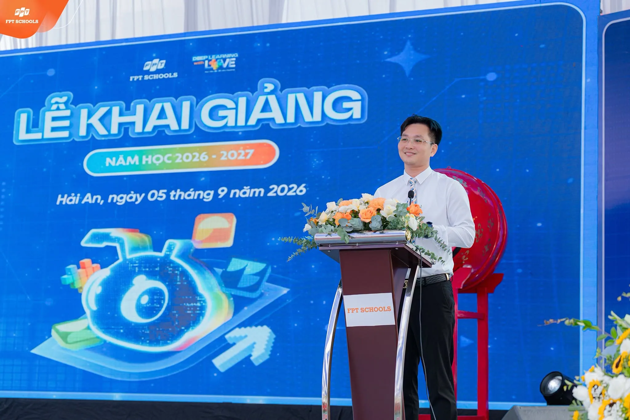 Hiệu trưởng FPT School Hải Phòng phát biểu tại lễ khai giảng