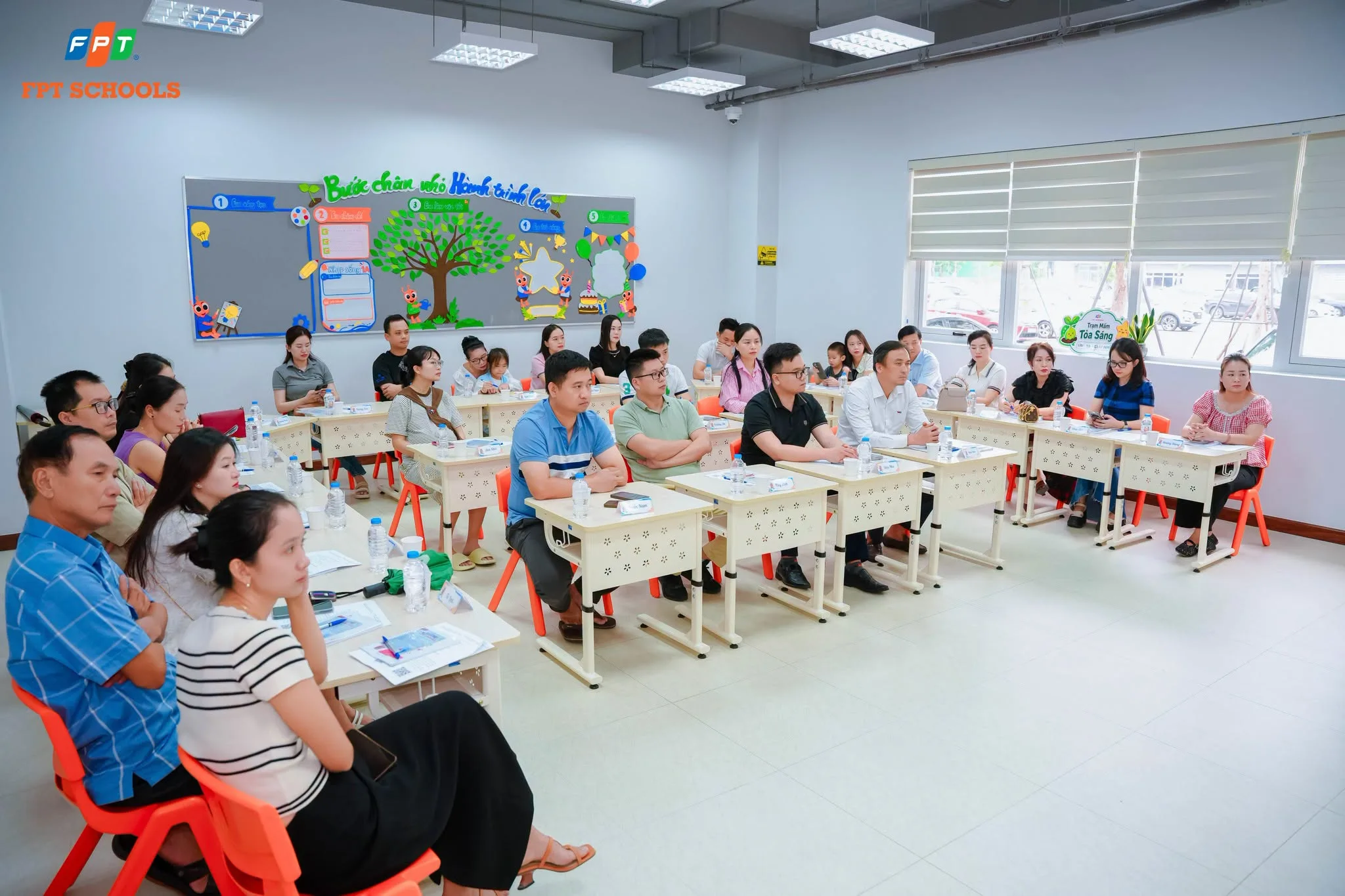 FPT School Vinh tổ chức Hội nghị Cha Mẹ học sinh đầu năm học 2026-2027 | FPT Schools