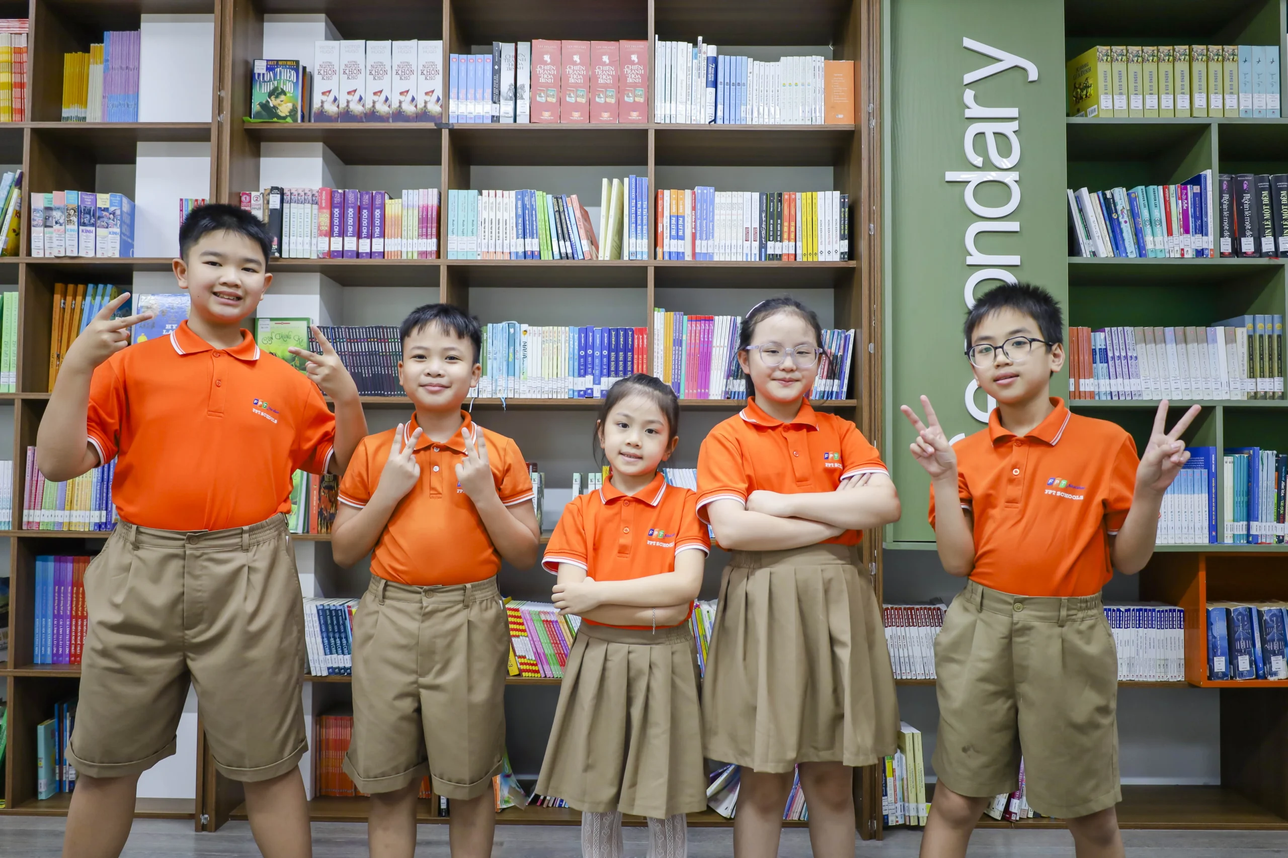 Đồng phục học sinh Trường Tiểu học và THCS FPT Cầu Giấy | FPT Schools