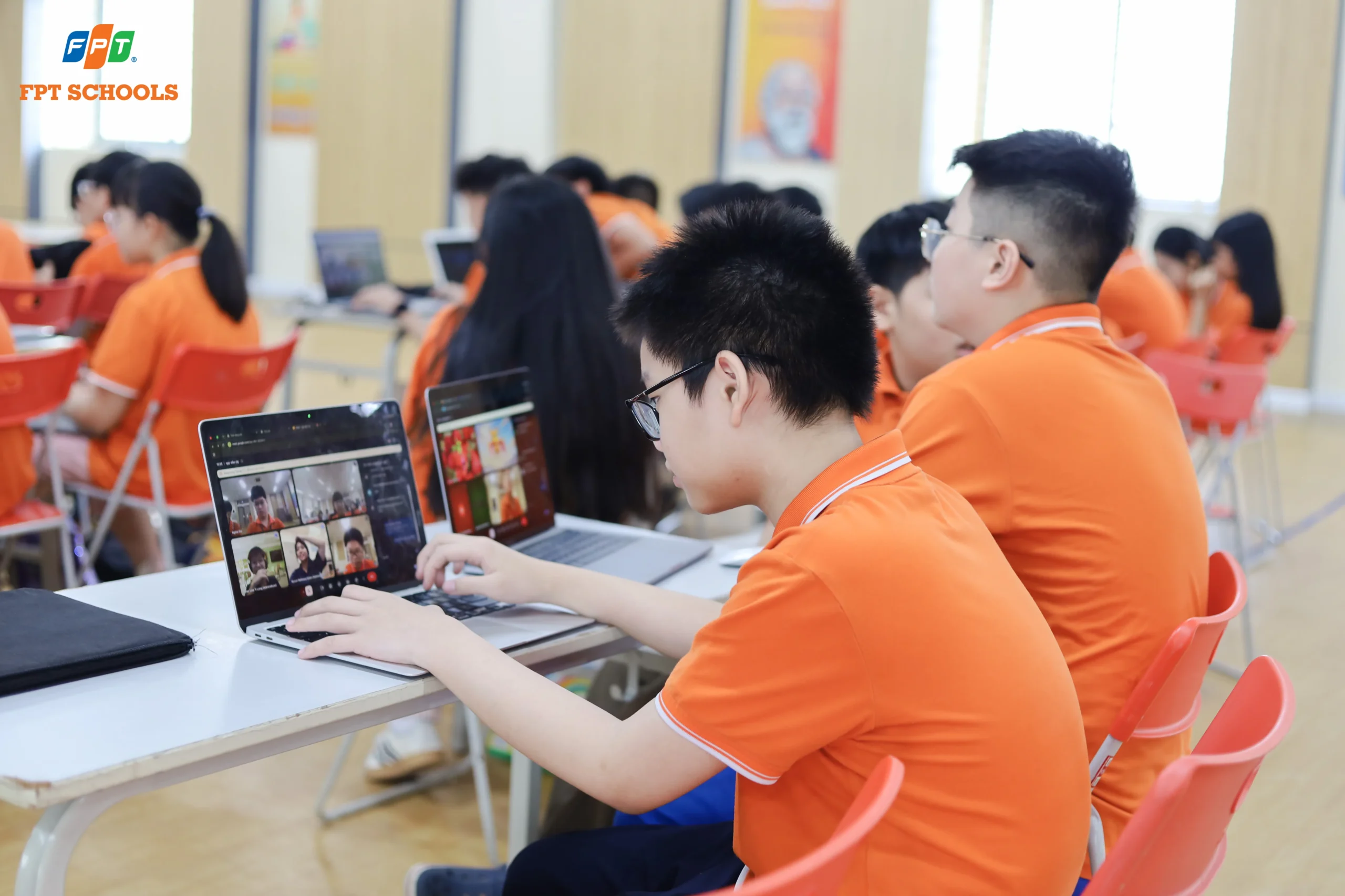 Học sinh FPT School Cầu Giấy giao lưu cùng học sinh Singapore
