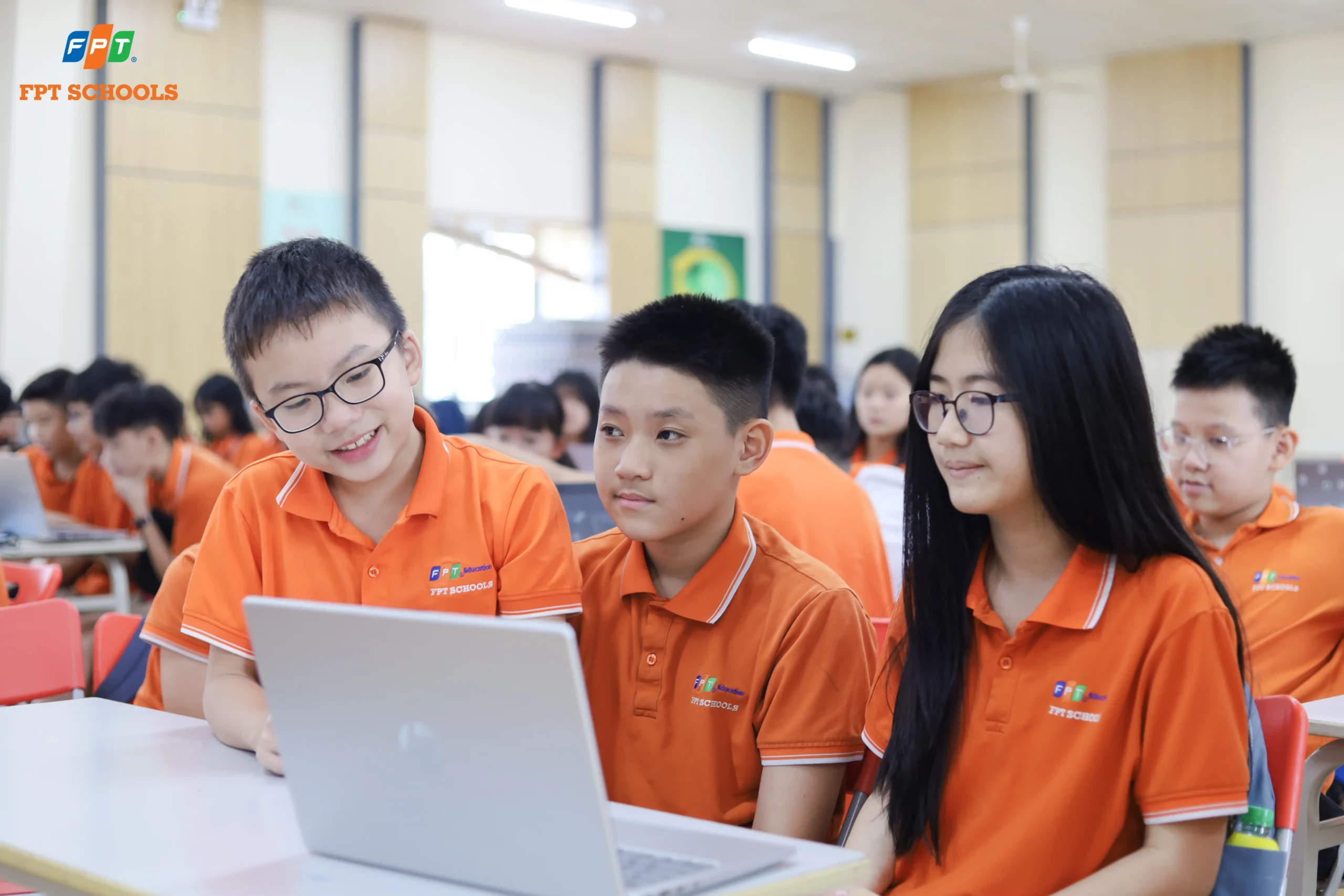 Học sinh FPT School Cầu Giấy giao lưu cùng học sinh Singapore
