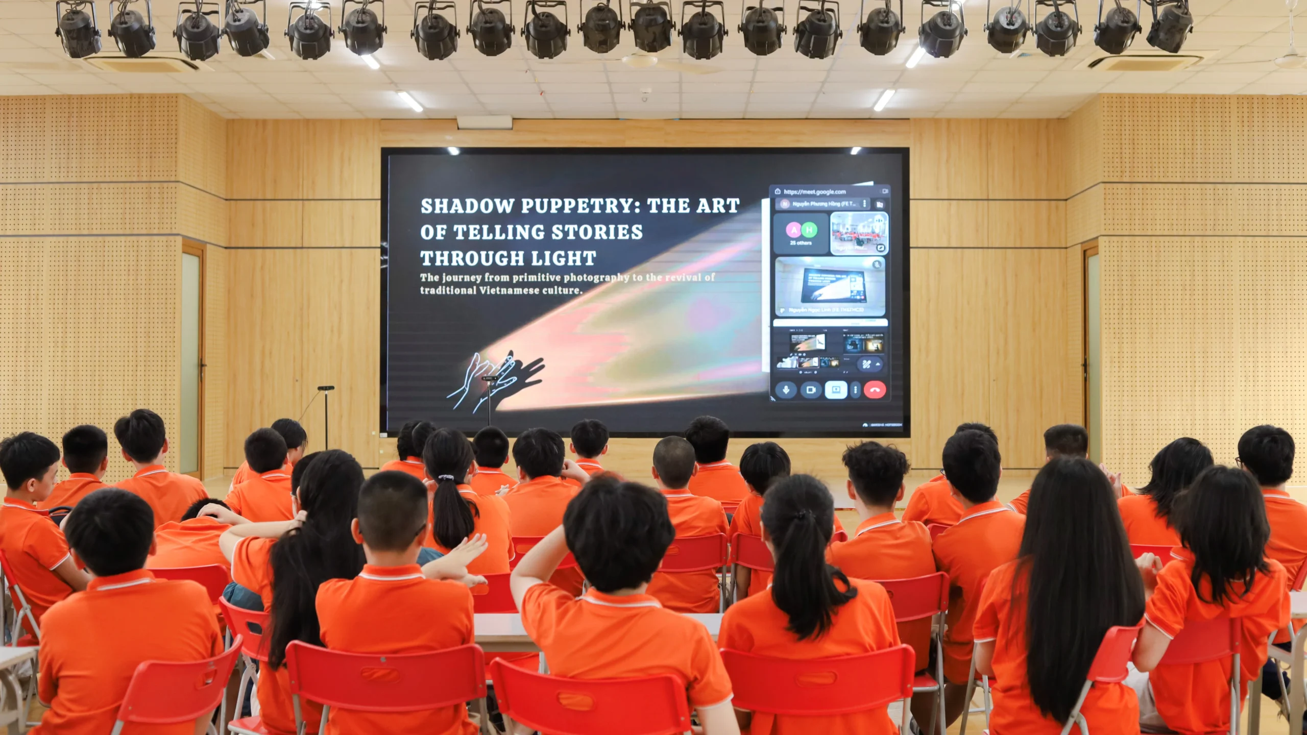 Khi các FPTers mang nghệ thuật Chiếu bóng vào tiết học “xuyên biên giới” cùng bạn bè Singapore | FPT Schools