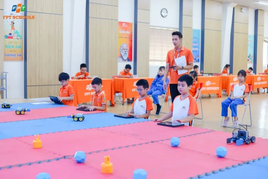 Bật mí 9 lợi ích của việc tham gia câu lạc bộ dành cho học sinh - sinh viên | FPT Schools
