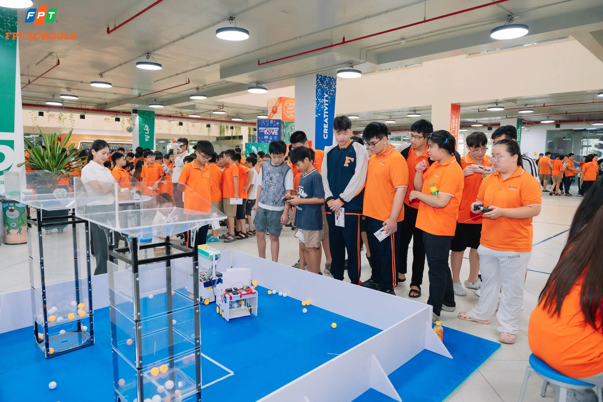 Các môn học lớp 10 theo chương trình mới gồm những môn nào? - FPT Education Các môn học lớp 10 theo chương trình mới gồm những môn nào? | FPT Schools