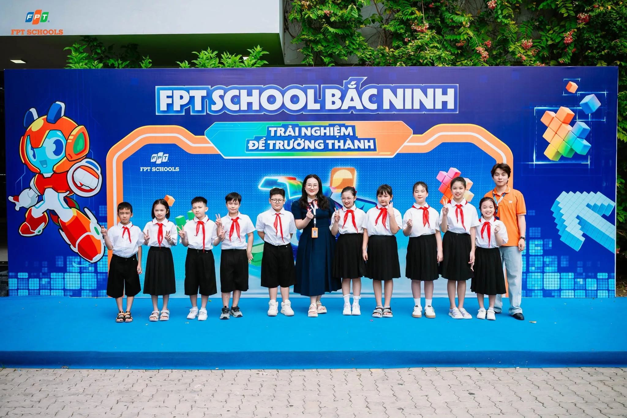 Hệ sinh thái giáo dục là gì? Vai trò và sự tương tác giữa các thành phần - FPT Education he-thong-truong-pho-thong-fpt- s378