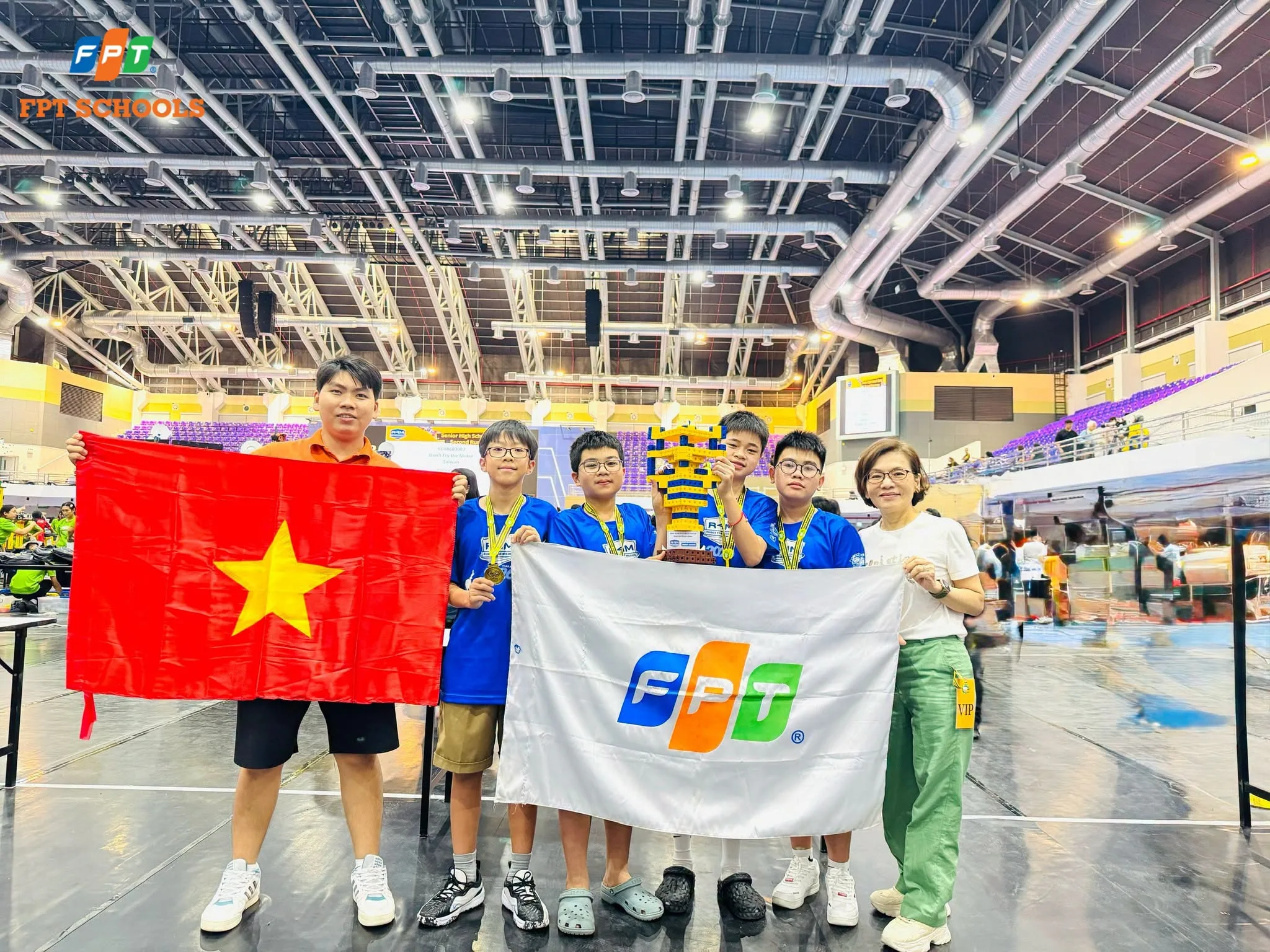 7 Cách dạy con kiên trì và không bỏ cuộc ba mẹ cần biết | FPT Schools