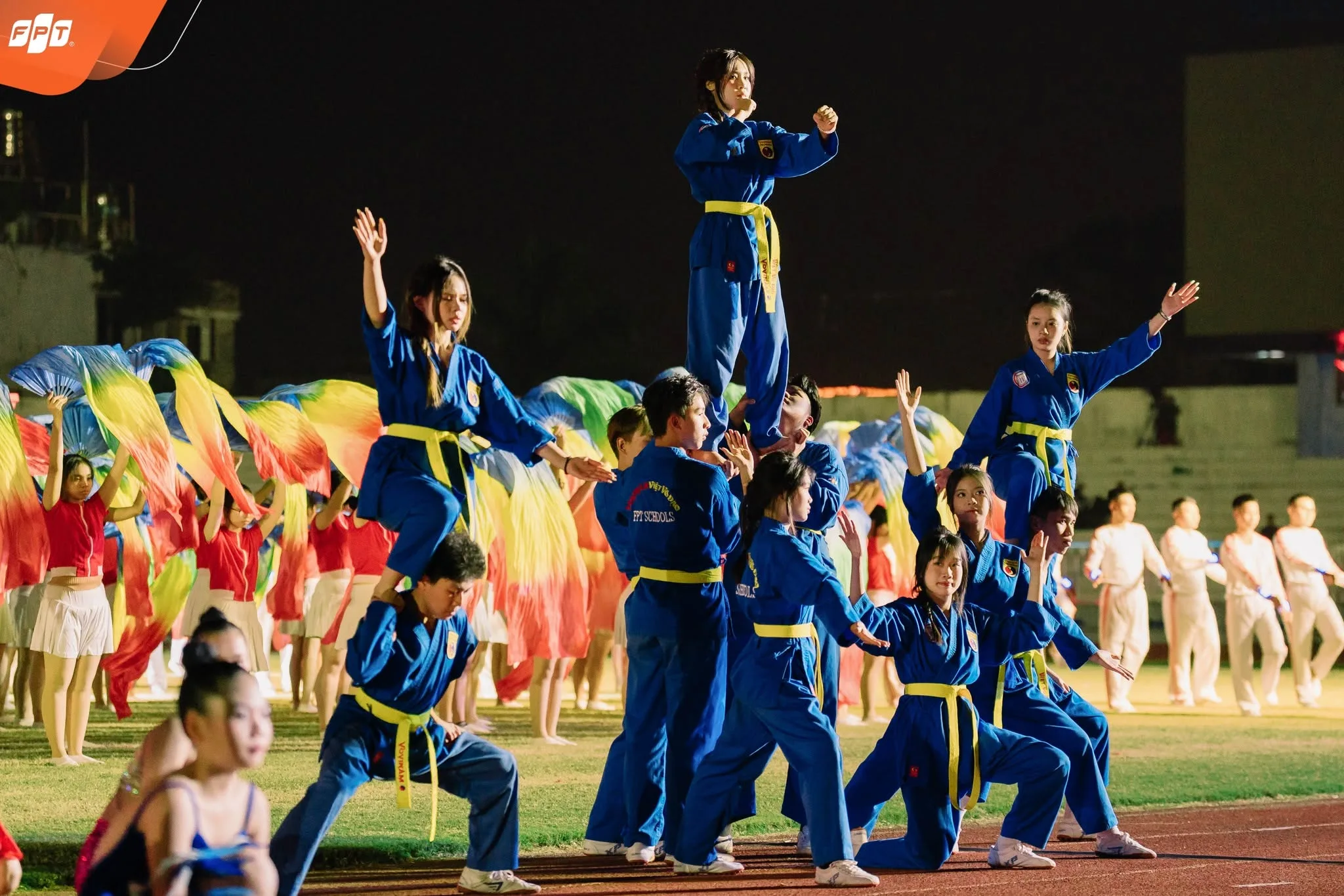 5 cách dạy con tự vệ hiệu quả cha mẹ nên áp dụng | FPT Schools