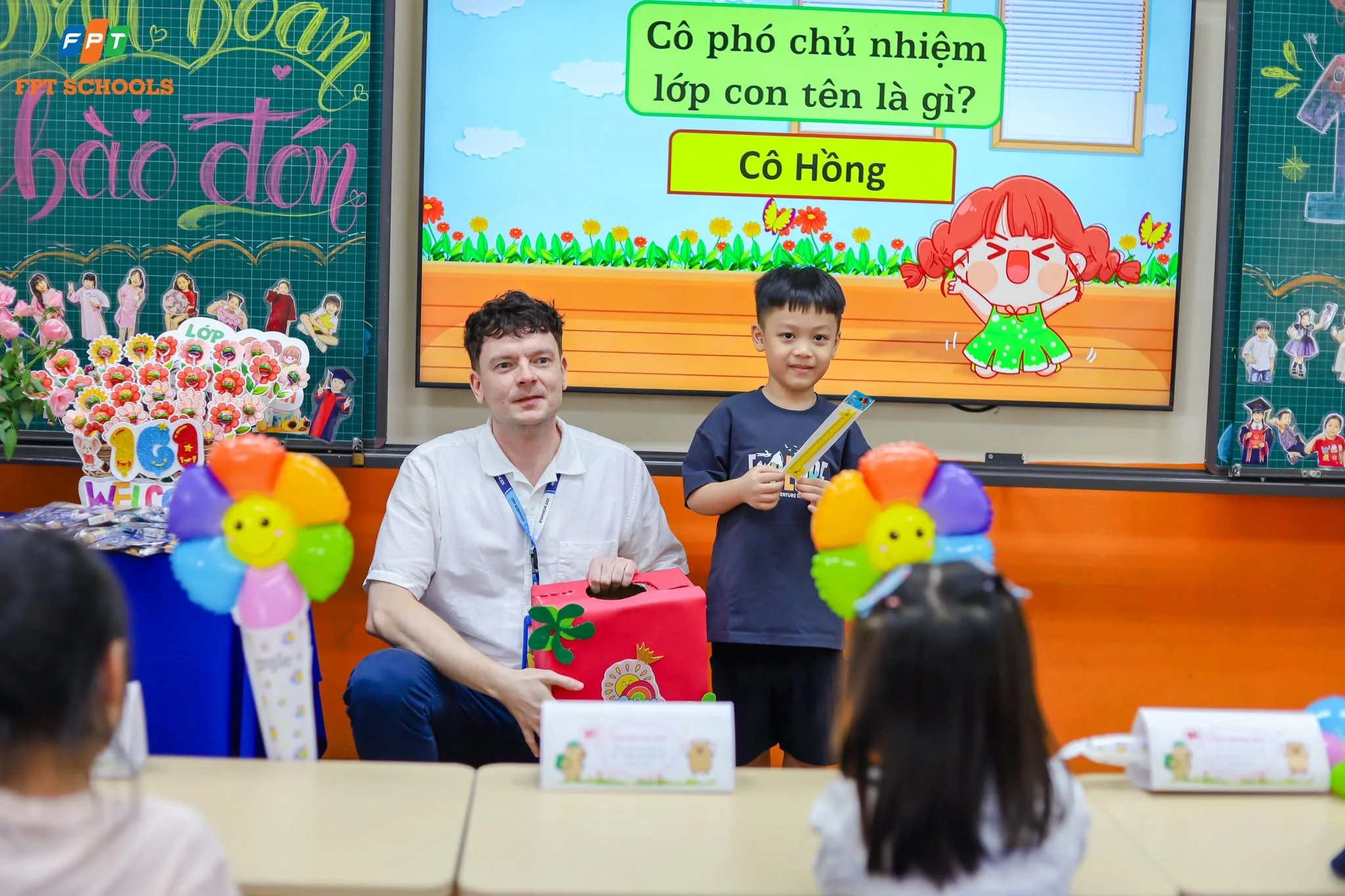 Học thiết kế đồ họa ra trường làm gì? Top 7 công việc dành cho Designer - FPT Education he-thong-truong-pho-thong-fpt-s56