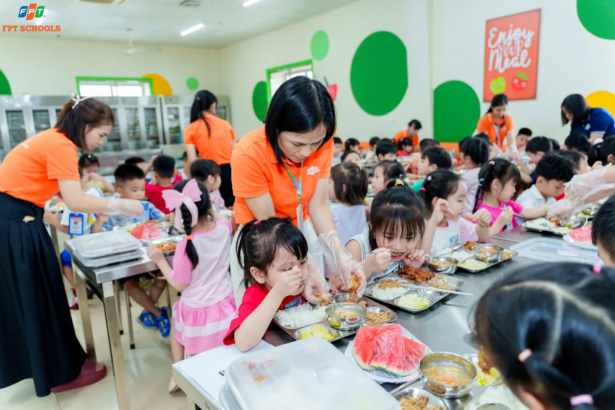 Khi con học lớp 1 tiếp thu chậm, cha mẹ nên bắt đầu từ đâu? | FPT Schools