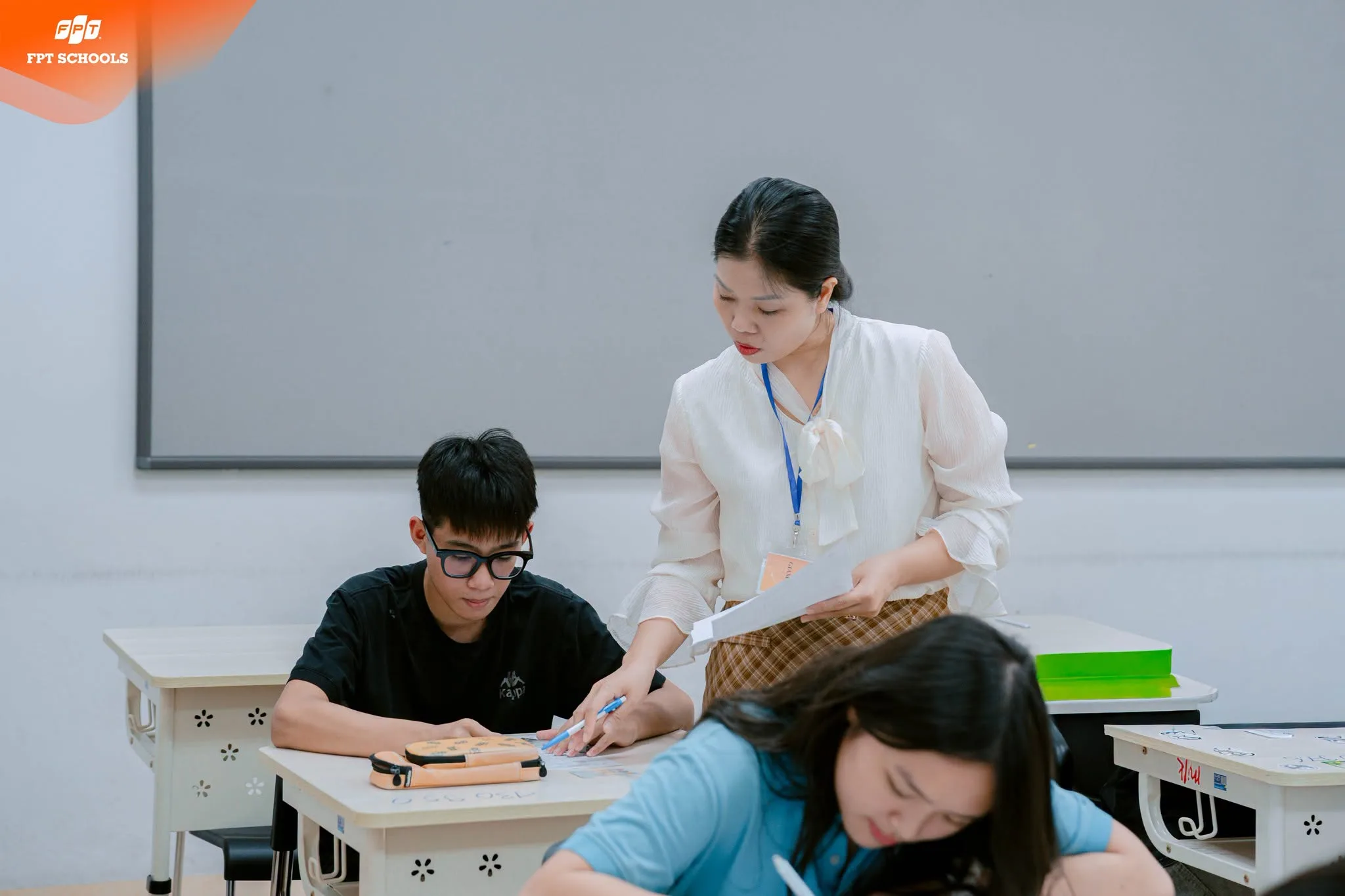 he-thong-truong-pho-thong-fpt-s92