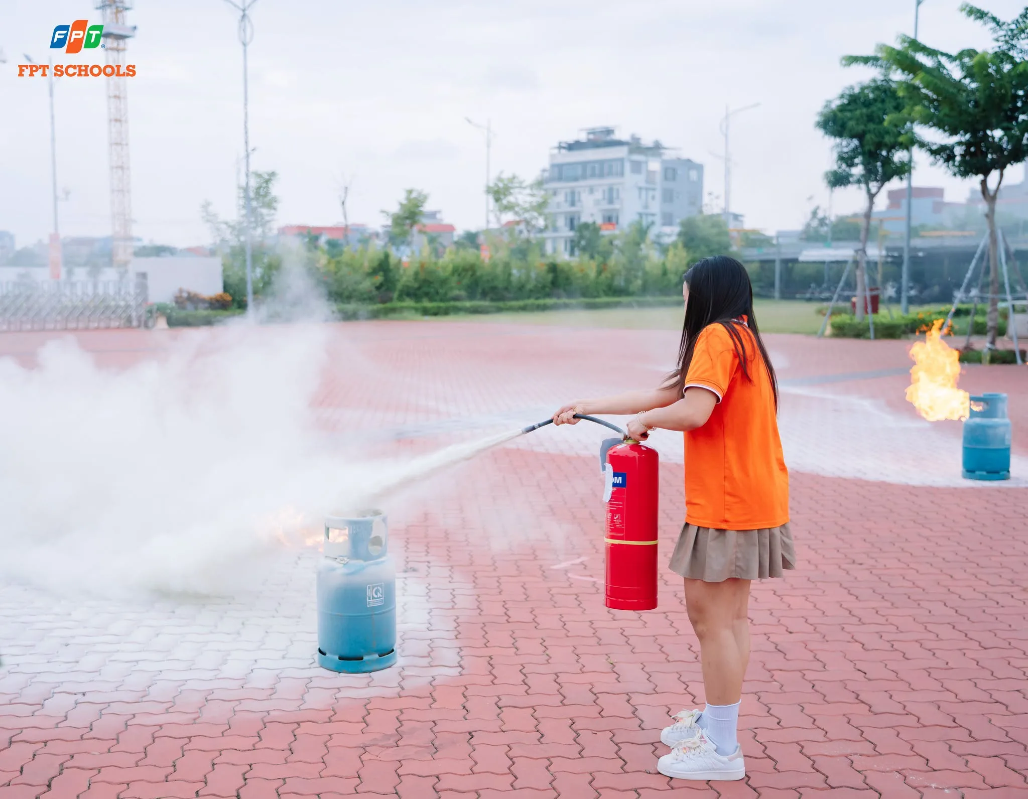 FSCHOOLERS BẮC GIANG TRẢI NGHIỆM THỰC HÀNH PHÒNG CHÁY CHỮA CHÁY & CỨU NẠN, CỨU HỘ | FPT Schools