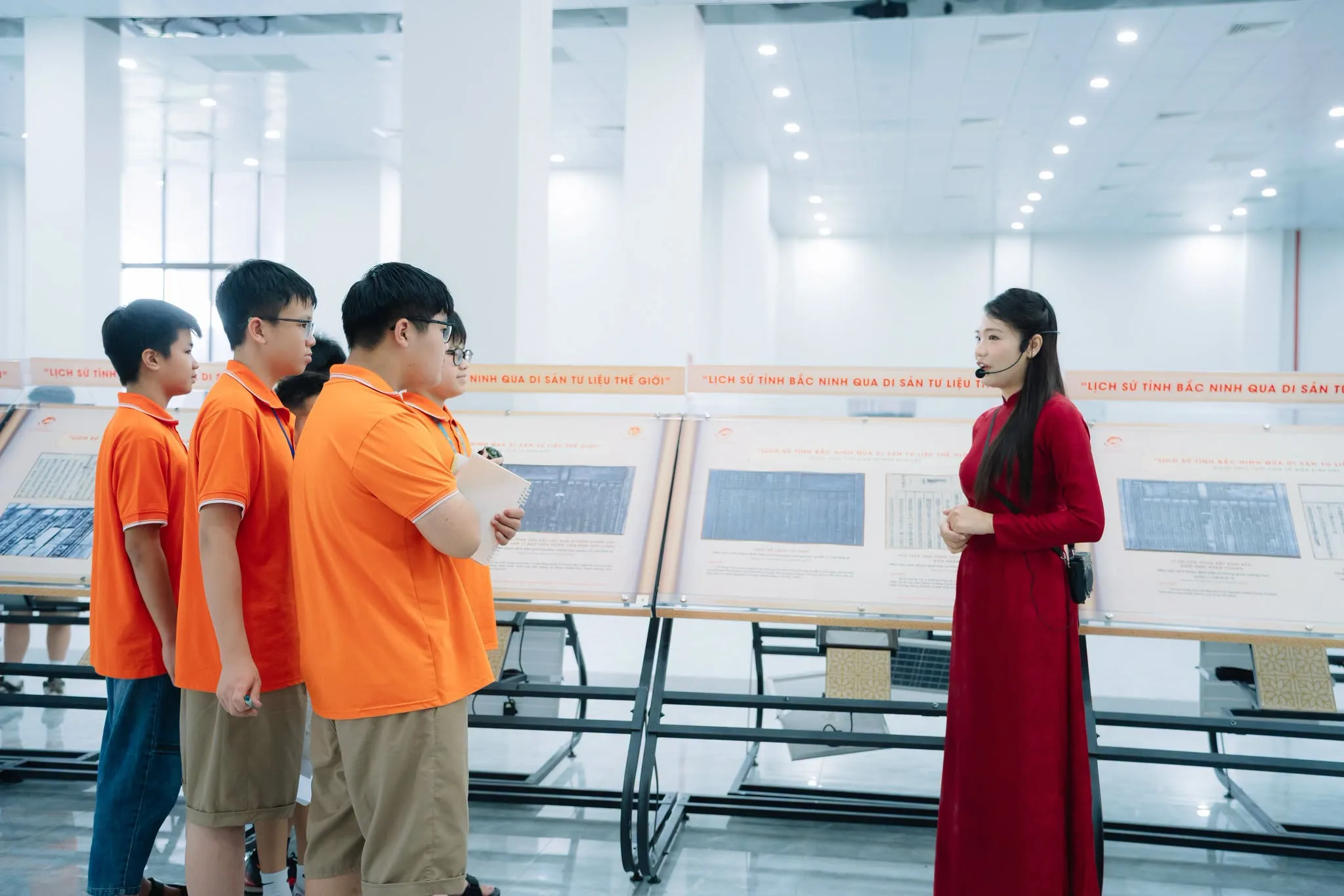 HỌC TẬP QUA TRẢI NGHIỆM | FSCHOOLERS KHỐI 7 KHÁM PHÁ TRIỂN LÃM QUÊ HƯƠNG “BẮC NINH XƯA VÀ NAY” | FPT Schools