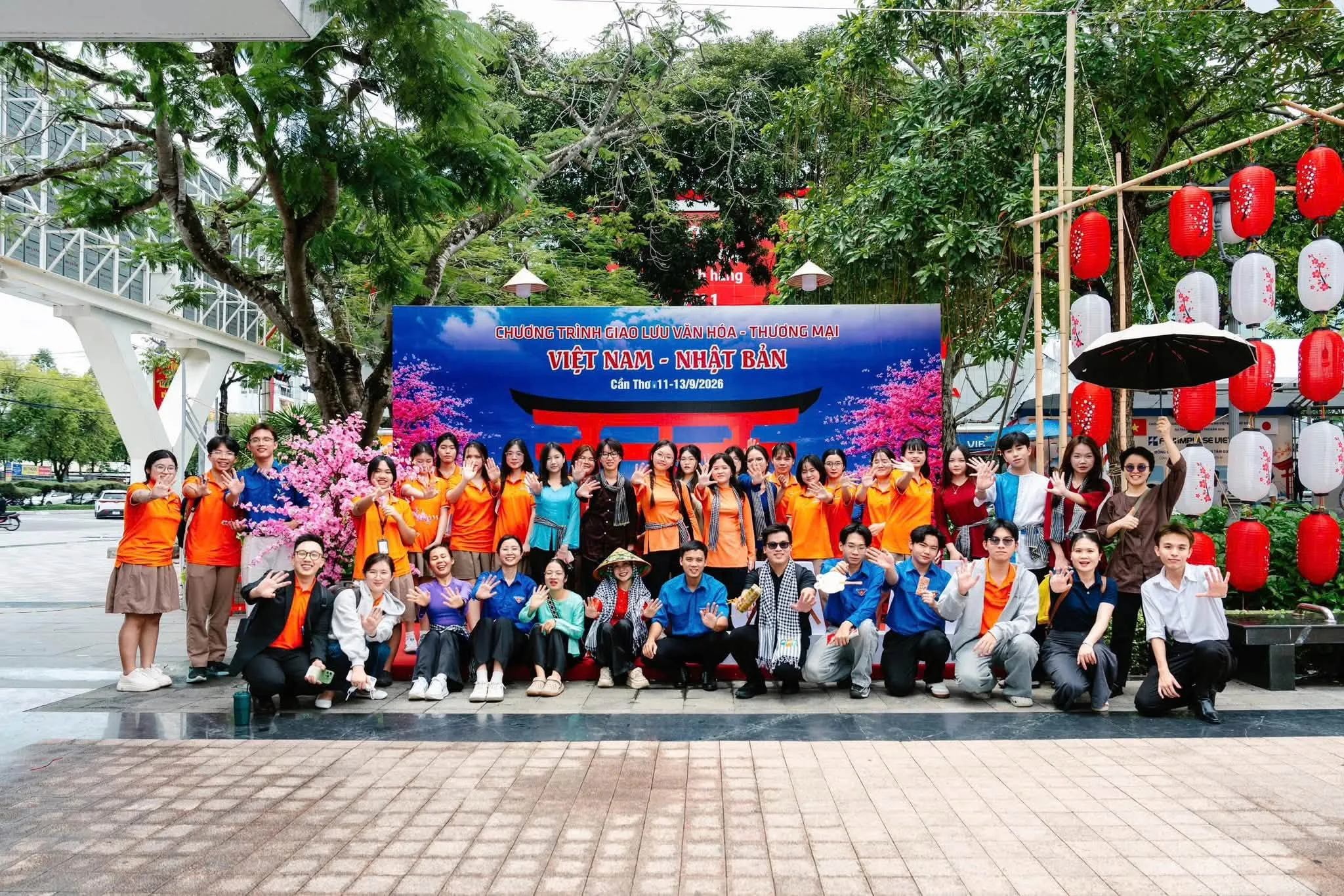 Học sinh Phổ Thông FPT Cần Thơ trải nghiệm Lễ hội Việt - Nhật: Khi mỗi cuộc gặp gỡ trở thành một bài học trưởng thành | FPT Schools