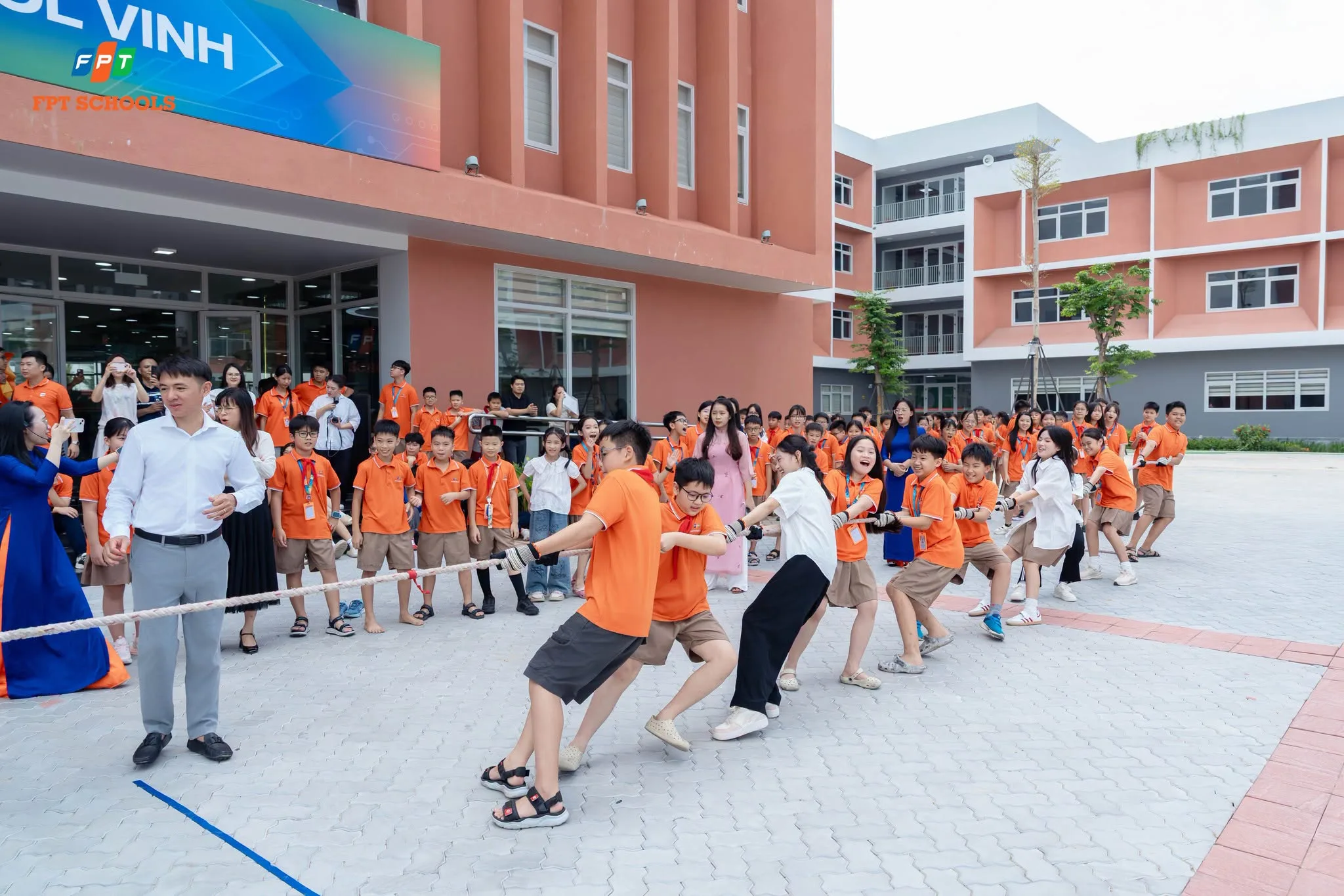 FPT School Vinh khai giảng năm học 2026 - 2027, lan tỏa tinh thần “Học sâu sắc để yêu thương” | FPT Schools