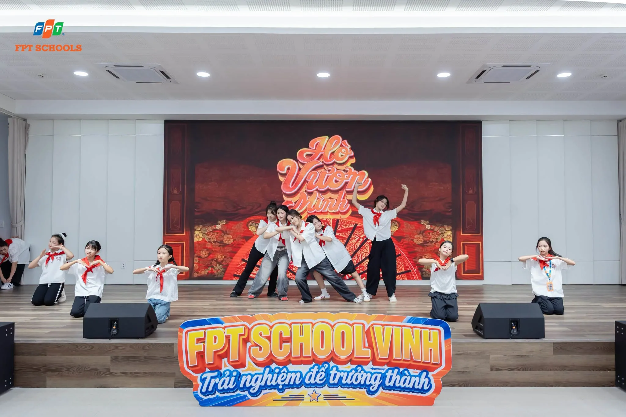 FPT School Vinh khai giảng năm học 2026 - 2027, lan tỏa tinh thần “Học sâu sắc để yêu thương” | FPT Schools