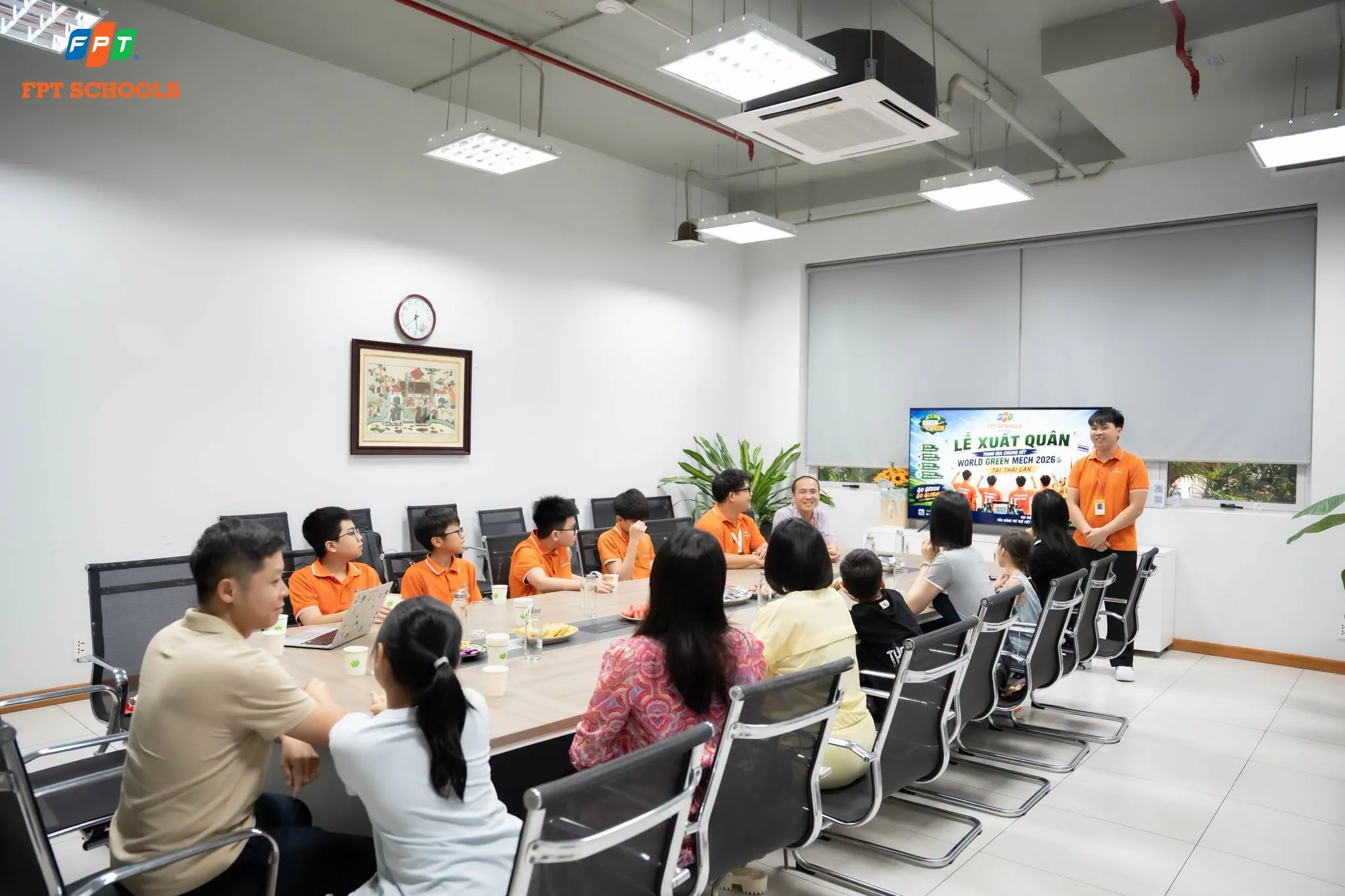 Học sinh FPT School Bắc Ninh sẵn sàng chinh phục Chung kết Robot GreenMech tại Thái Lan - FPT Education Học sinh FPT School Bắc Ninh sẵn sàng chinh phục Chung kết Robot GreenMech tại Thái Lan | FPT Schools