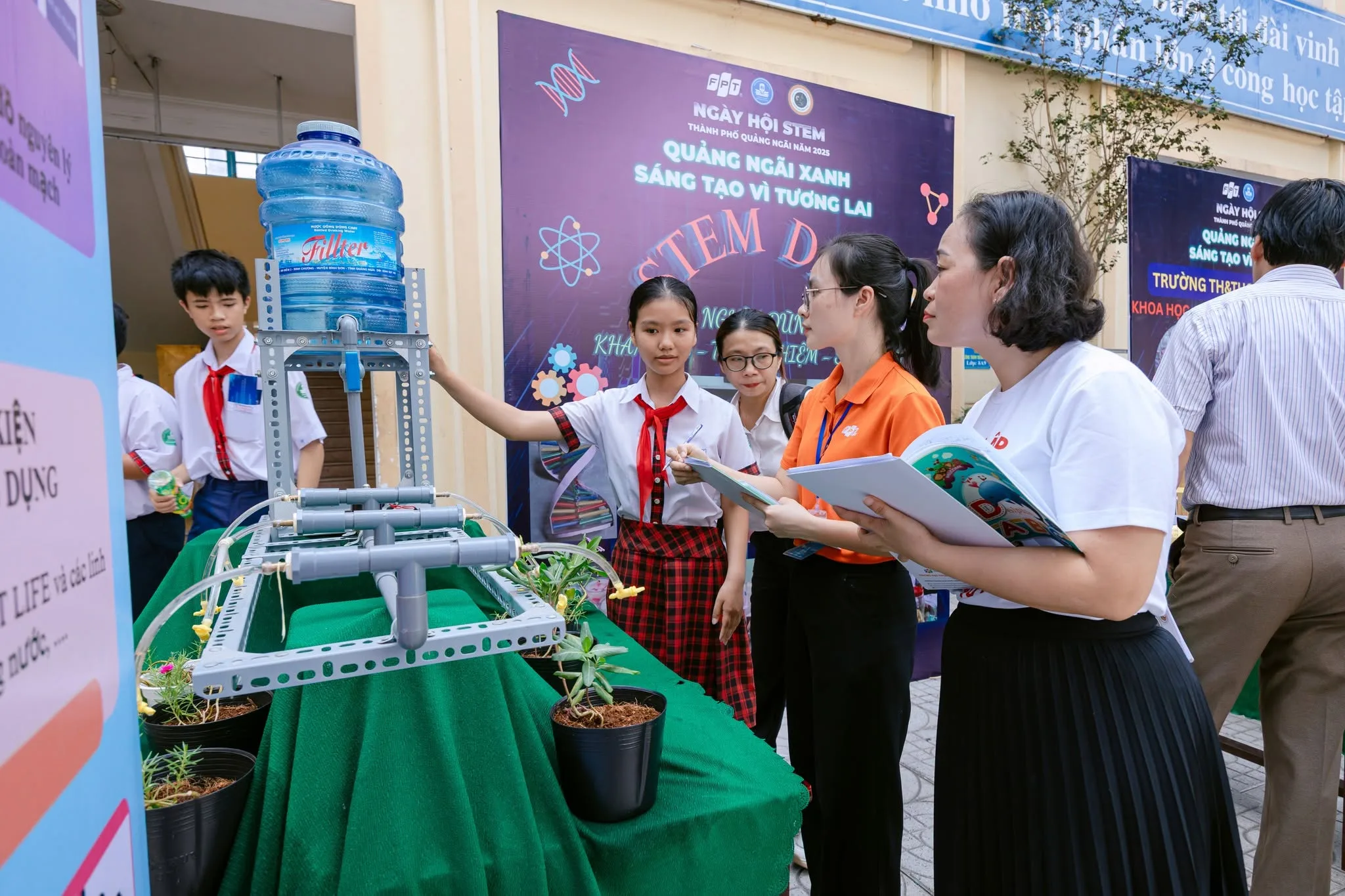 Phương pháp Steiner là gì? Bí mật về phương pháp nuôi dưỡng trẻ nhẹ nhàng mà hiệu quả | FPT Schools