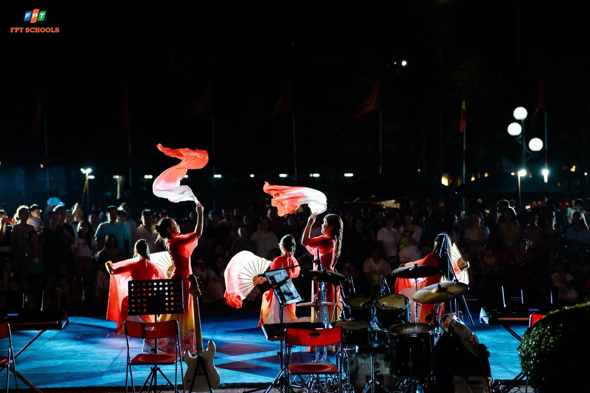 Street Music mùa 4 FPT School Bắc Ninh – Âm nhạc kết nối những trái tim - FPT Education Street Music mùa 4 FPT School Bắc Ninh