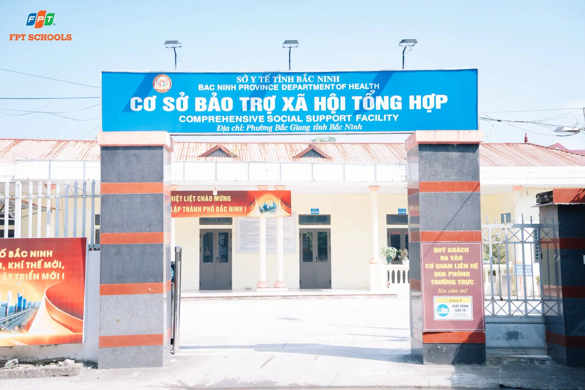 THẮP SÁNG ĐÊM TRĂNG | KHI FSCHOOLERS HỌC CÁCH YÊU THƯƠNG BẰNG NHỮNG HÀNH ĐỘNG NHỎ | FPT Schools