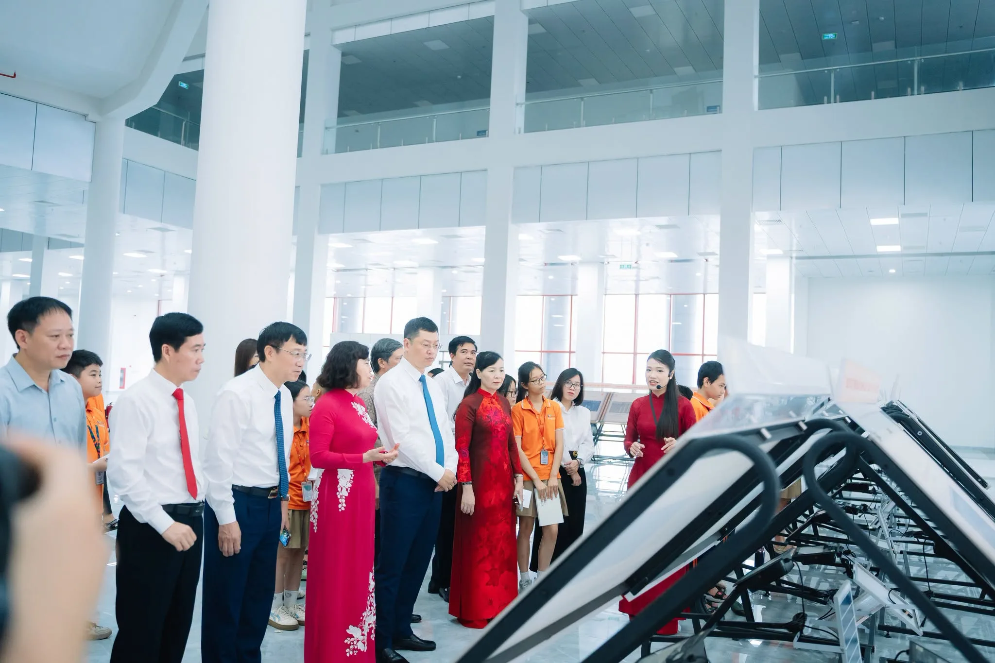 HỌC TẬP QUA TRẢI NGHIỆM | FSCHOOLERS KHỐI 7 KHÁM PHÁ TRIỂN LÃM QUÊ HƯƠNG “BẮC NINH XƯA VÀ NAY” | FPT Schools