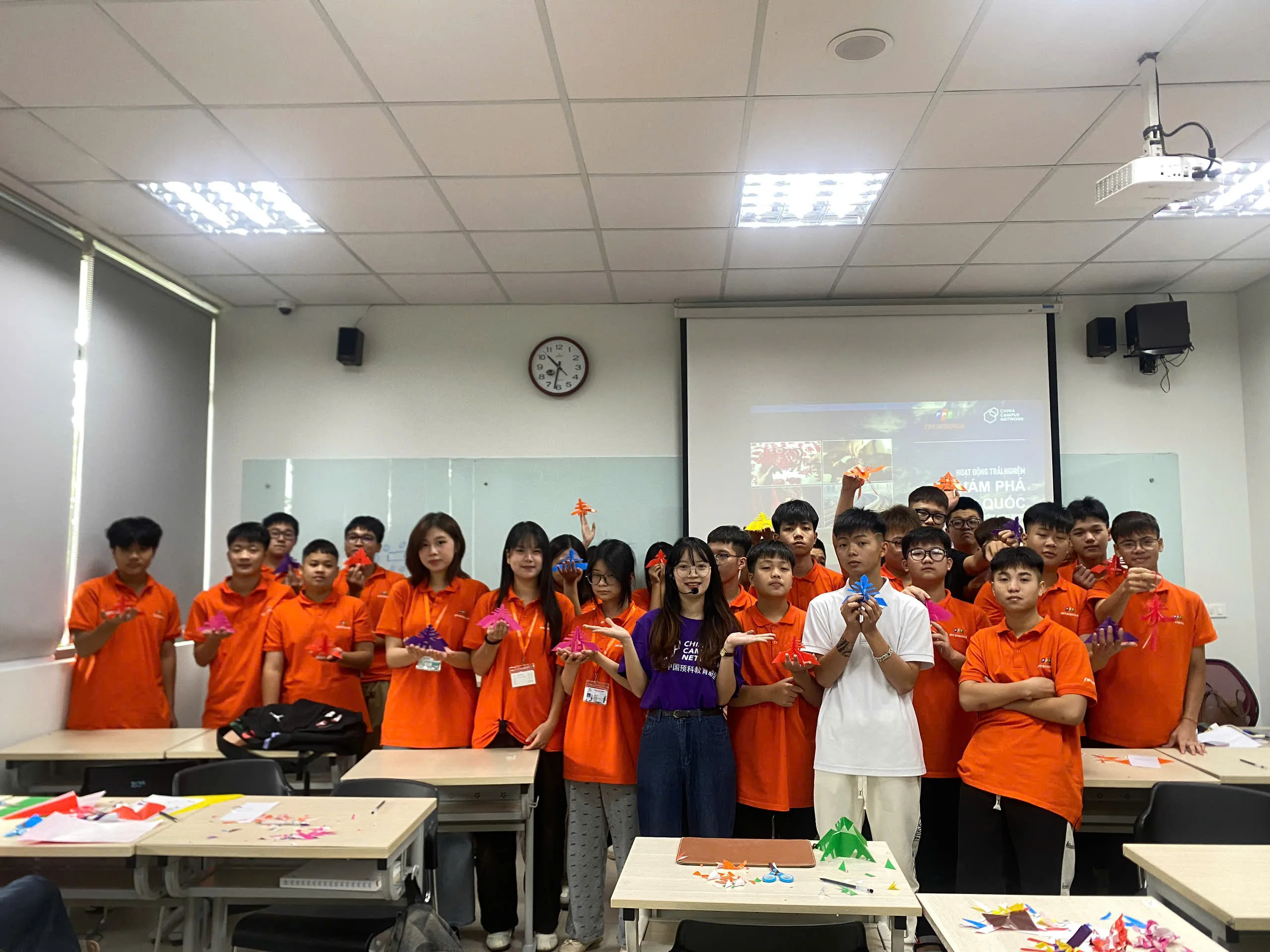 Làm chủ tiếng Trung chuẩn HSK 3.0 và mở cửa du học cùng CLB AIChinese tại FPT Schools | FPT Schools