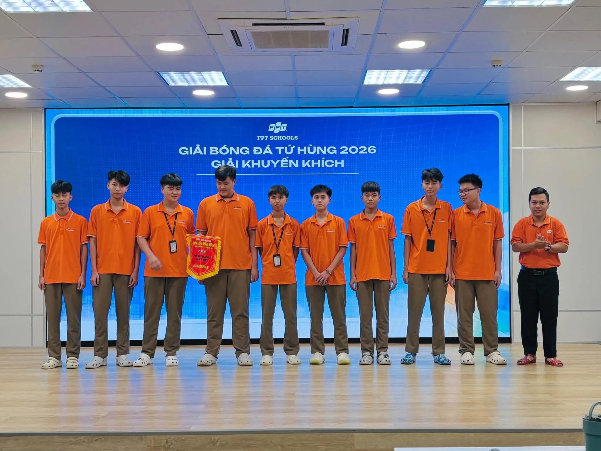 Học sinh Phổ Thông FPT Cần Thơ tỏa sáng trên nhiều lĩnh vực tại buổi sinh hoạt toàn khối tháng 10 | FPT Schools