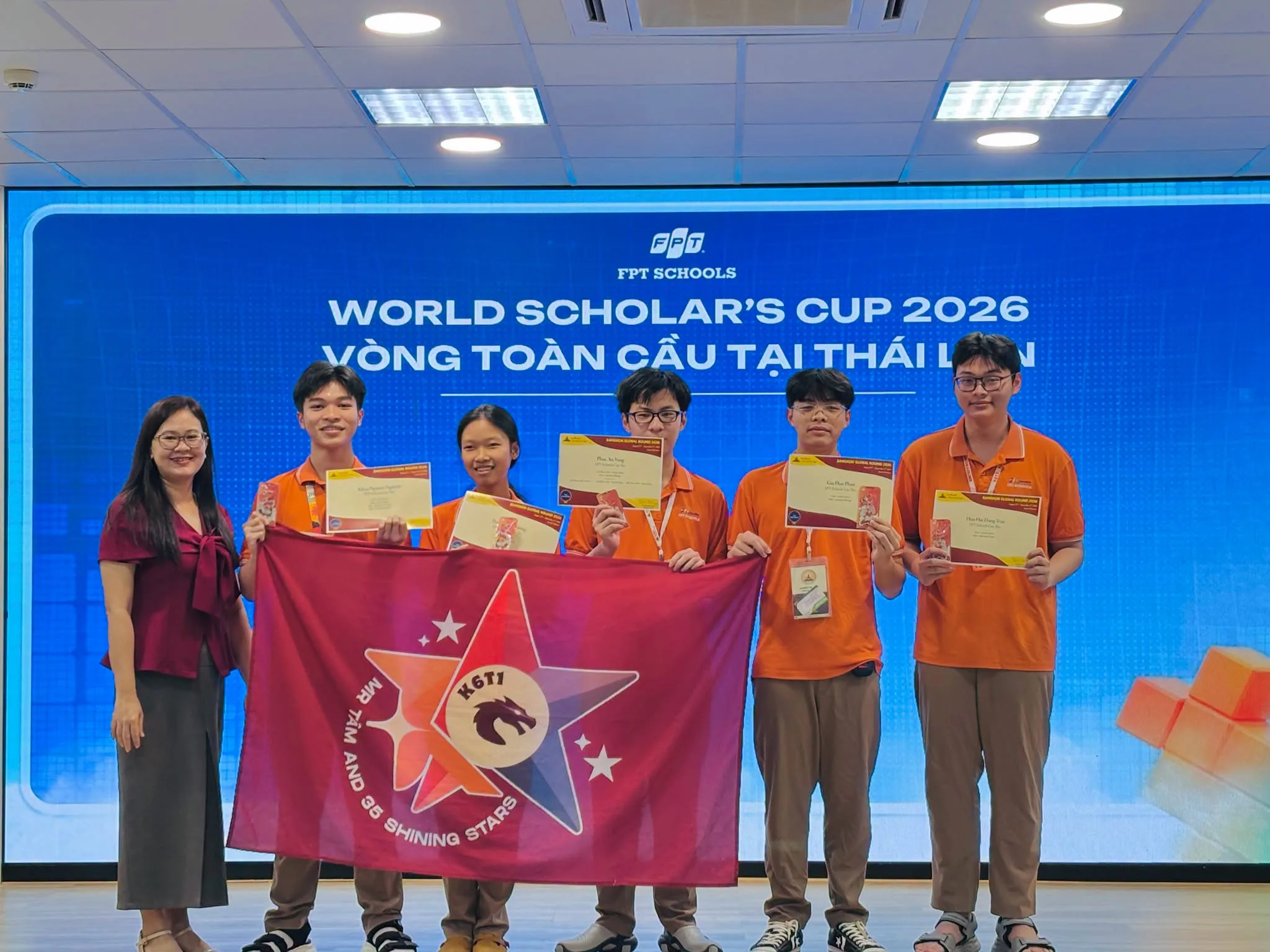 Học sinh Phổ Thông FPT Cần Thơ tỏa sáng trên nhiều lĩnh vực tại buổi sinh hoạt toàn khối tháng 10 | FPT Schools